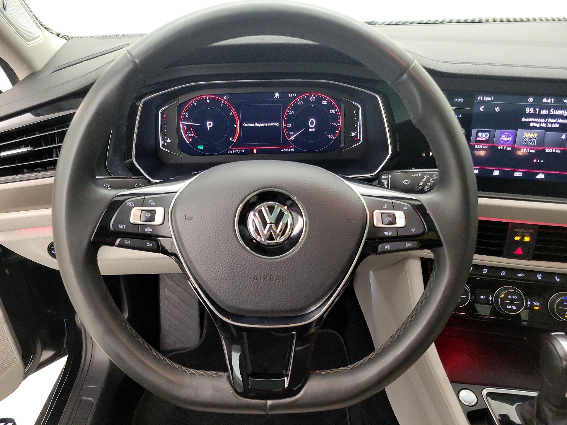 Thumbnail: 2020 Volkswagen Jetta - 10
