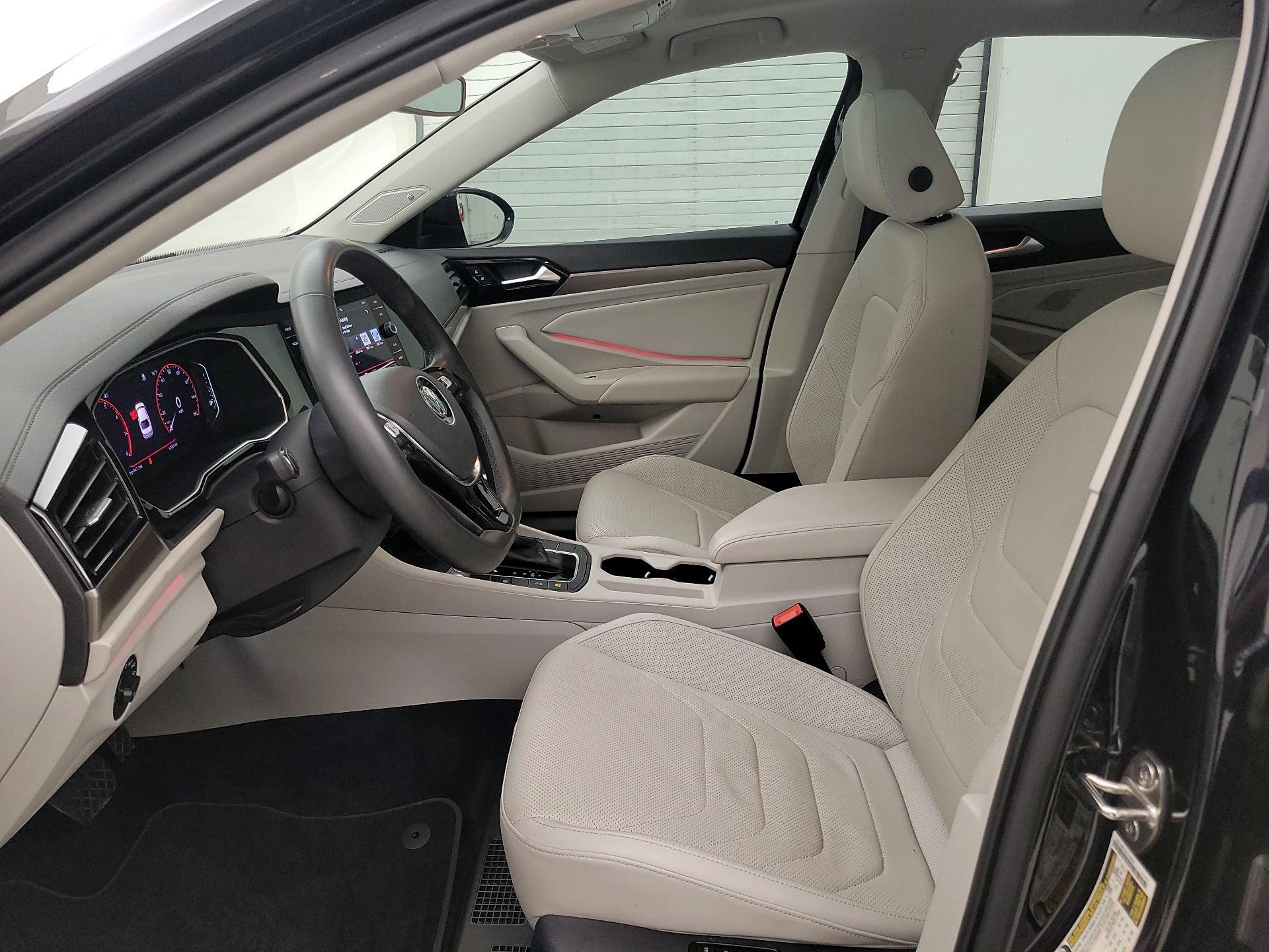 Thumbnail: 2020 Volkswagen Jetta - 11