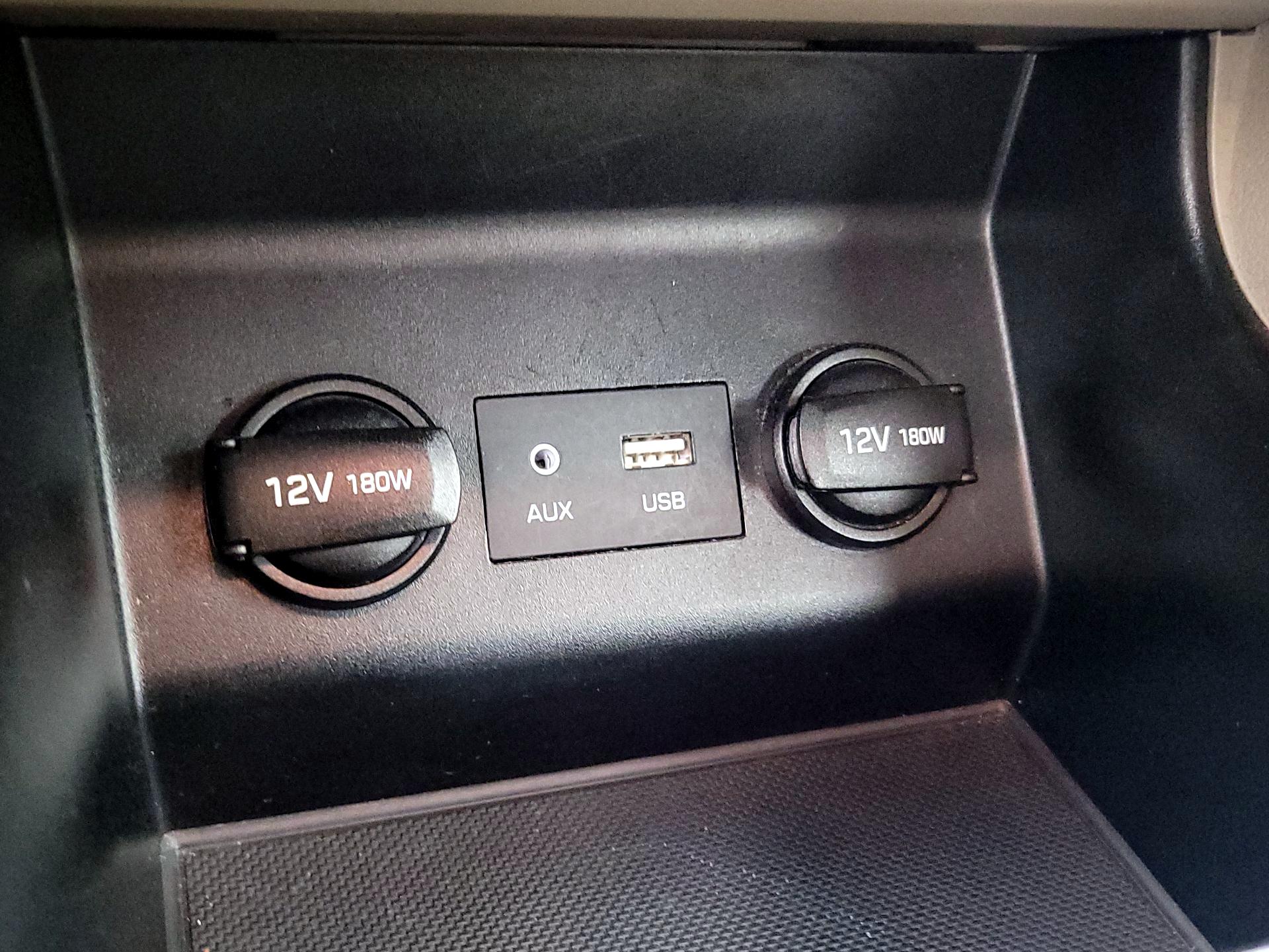 Thumbnail: 2020 Hyundai Elantra - 18