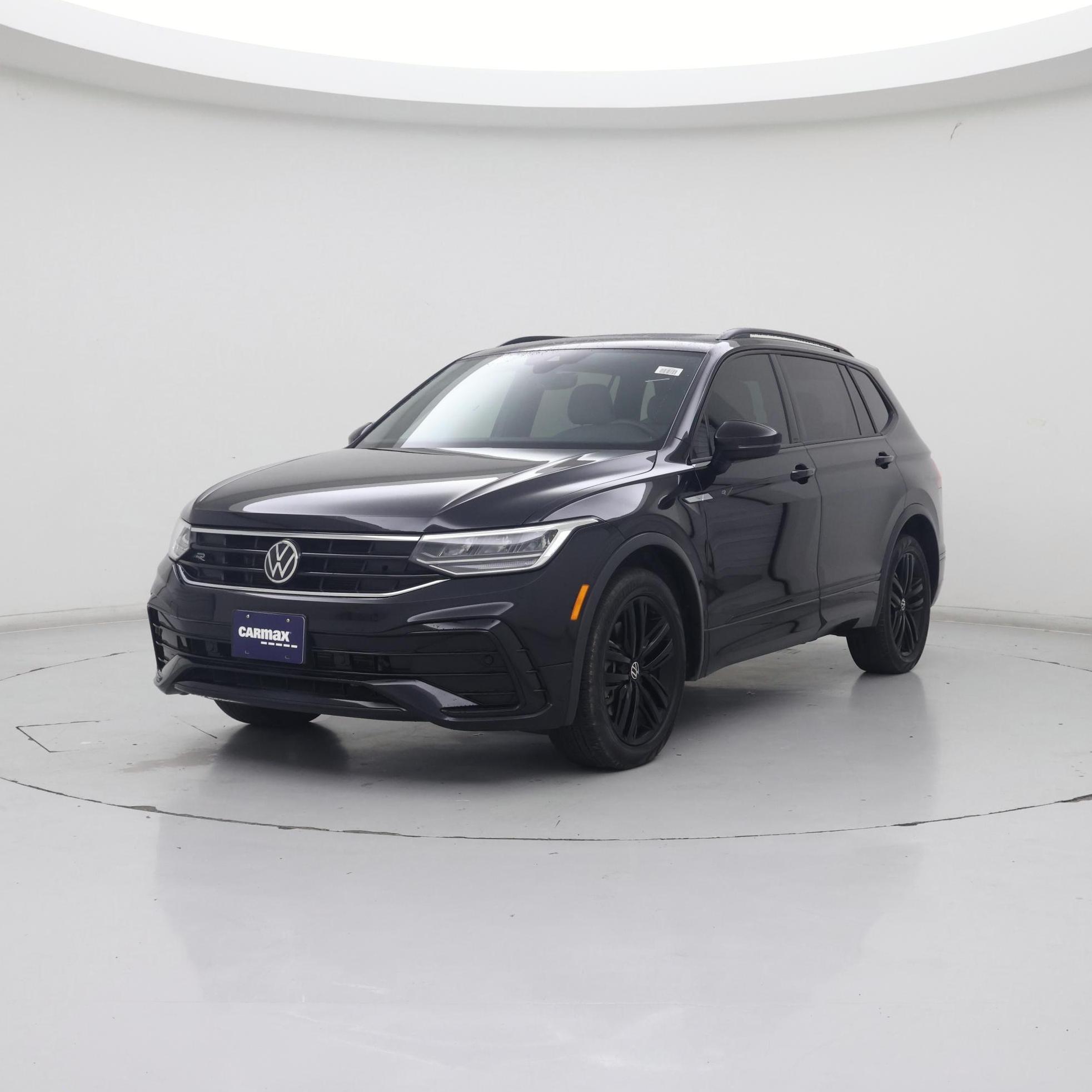 Thumbnail: 2022 Volkswagen Tiguan - 4