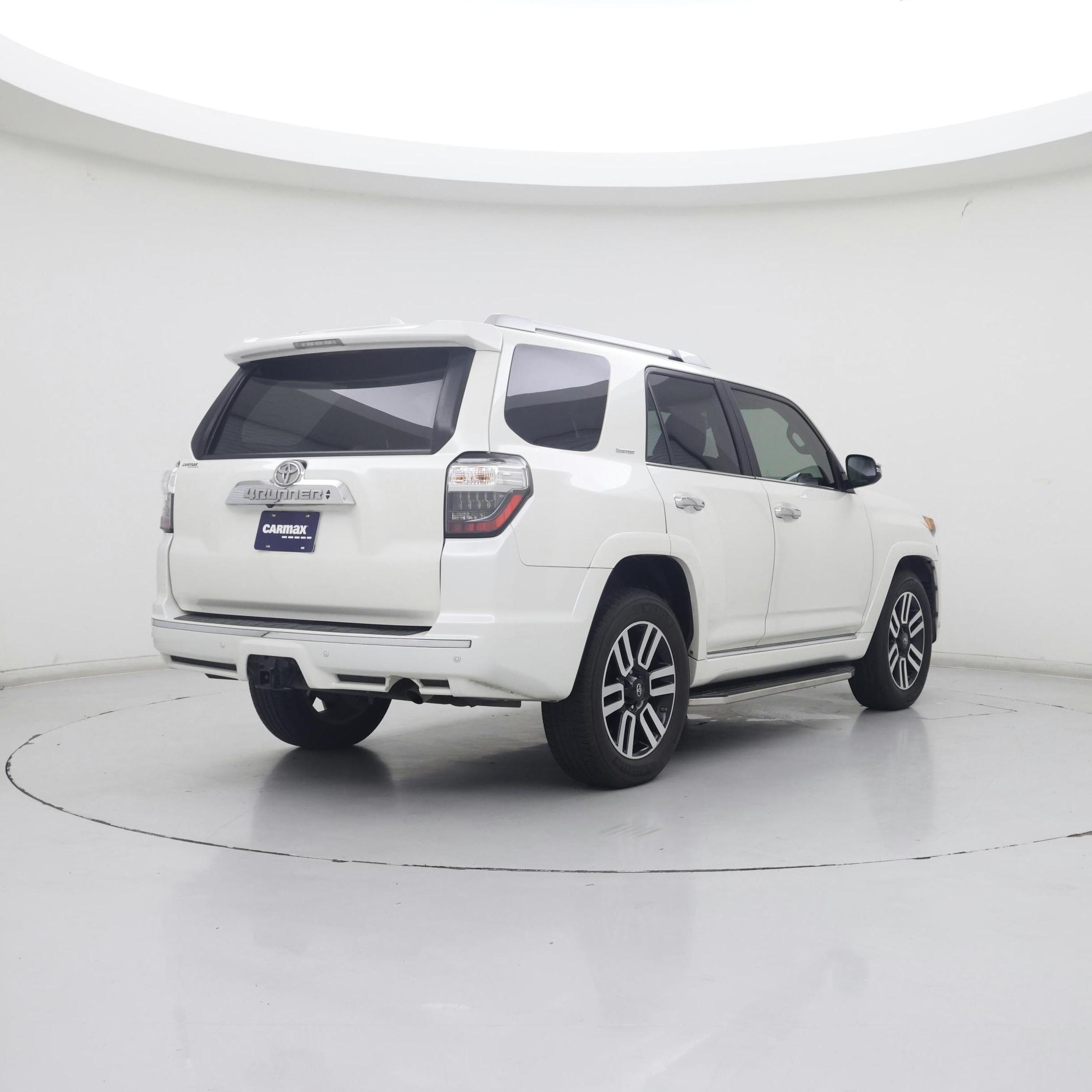 Thumbnail: 2018 Toyota 4Runner - 8