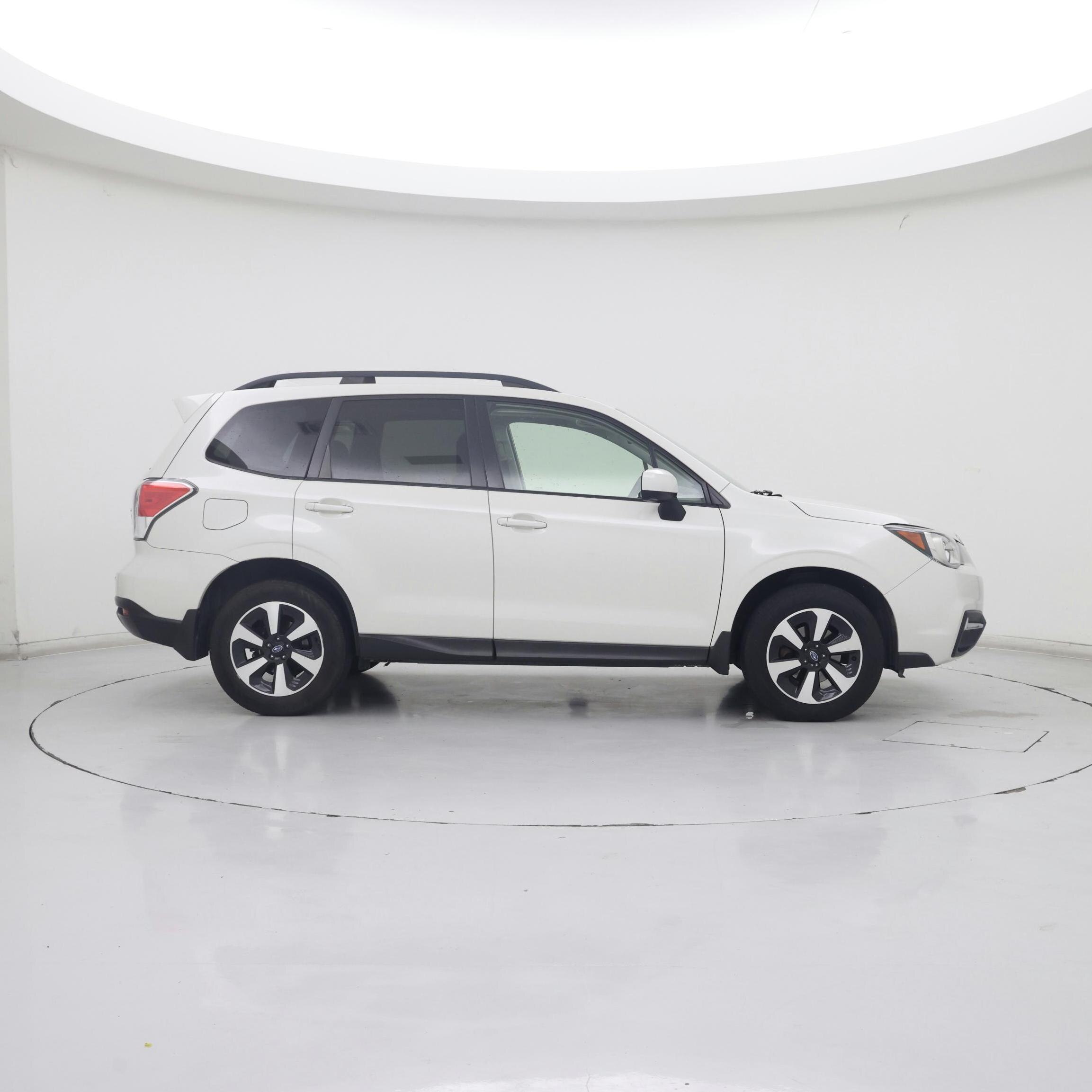 Thumbnail: 2017 Subaru Forester - 7