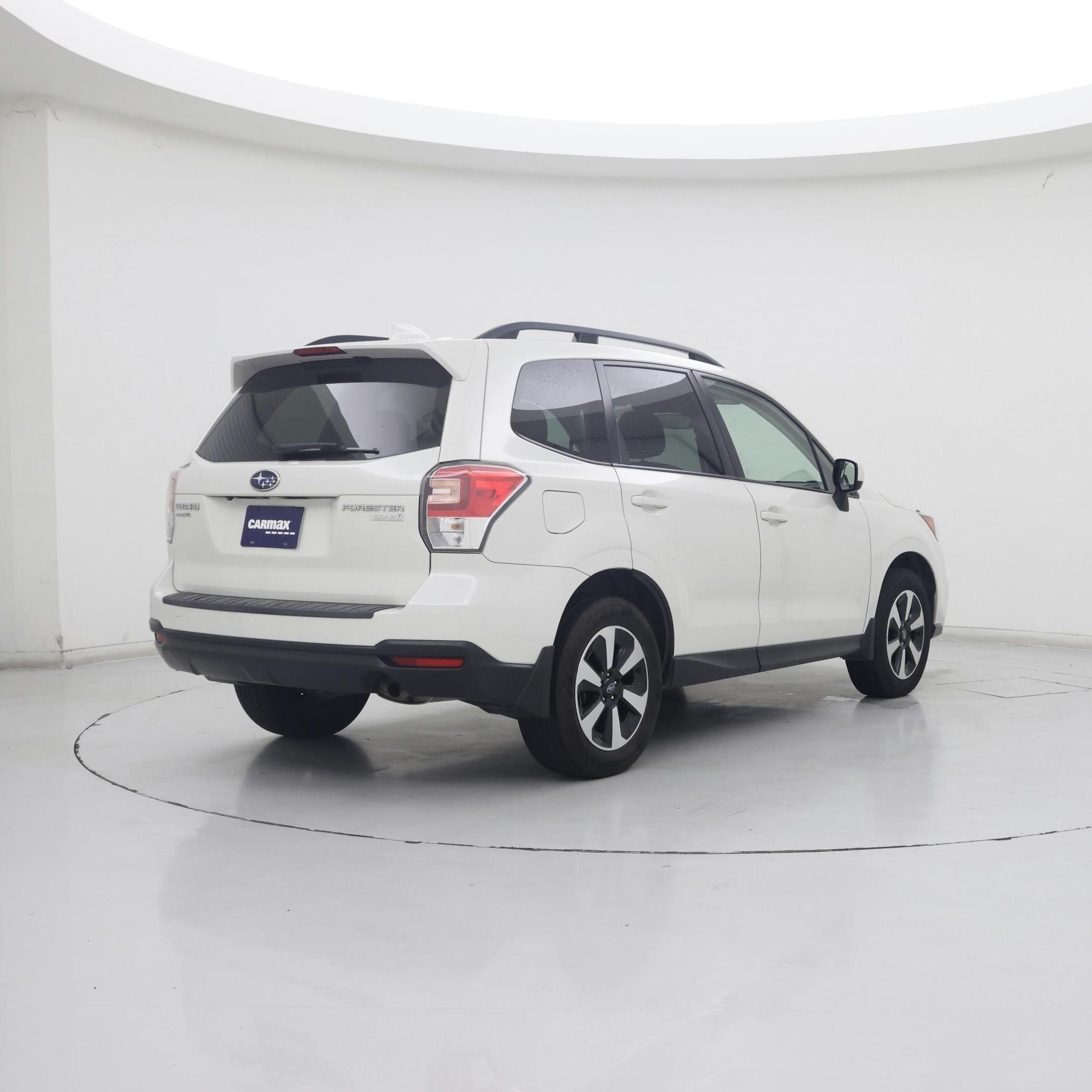 Thumbnail: 2017 Subaru Forester - 8