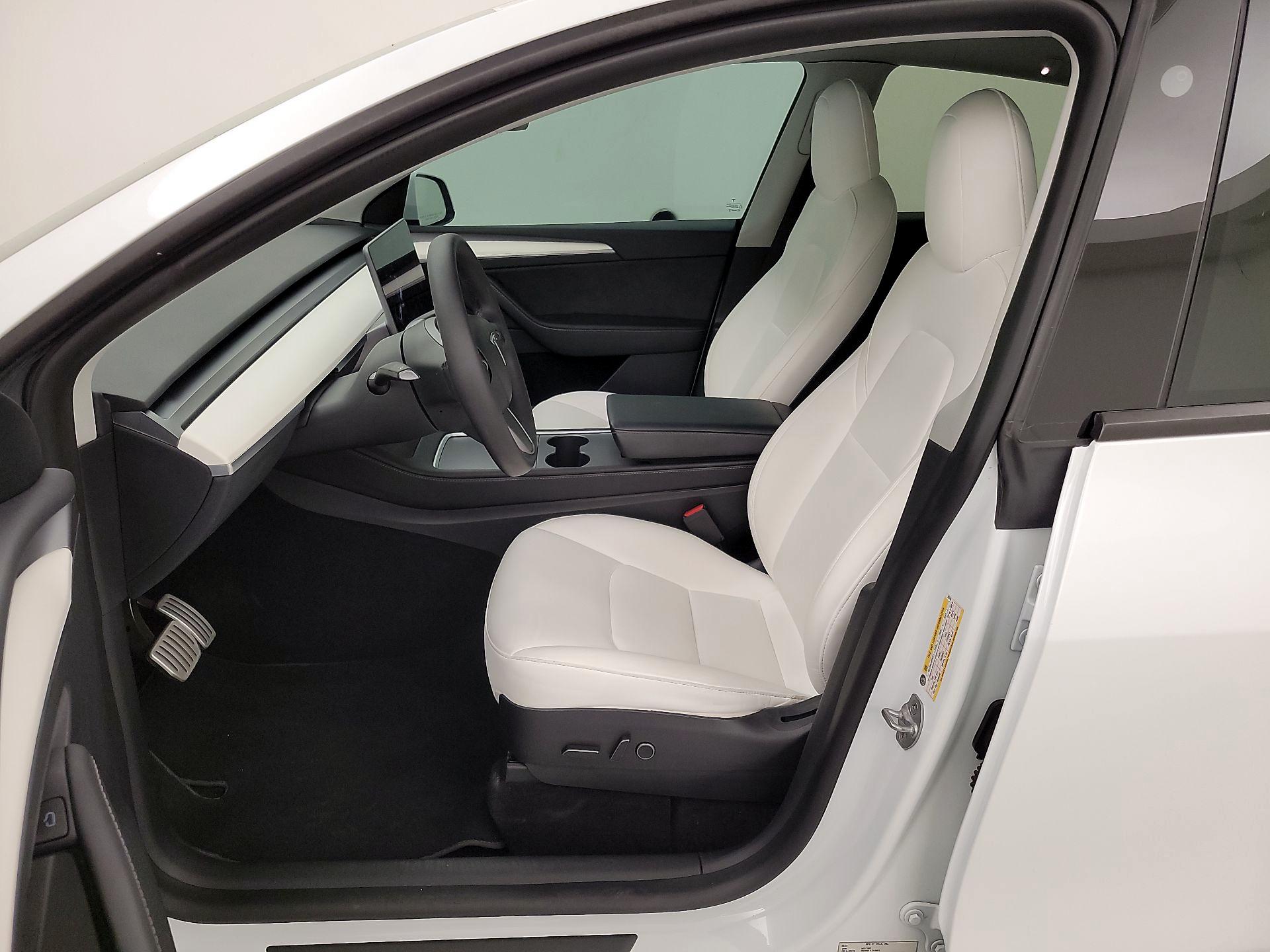 Thumbnail: 2022 Tesla Model Y - 11