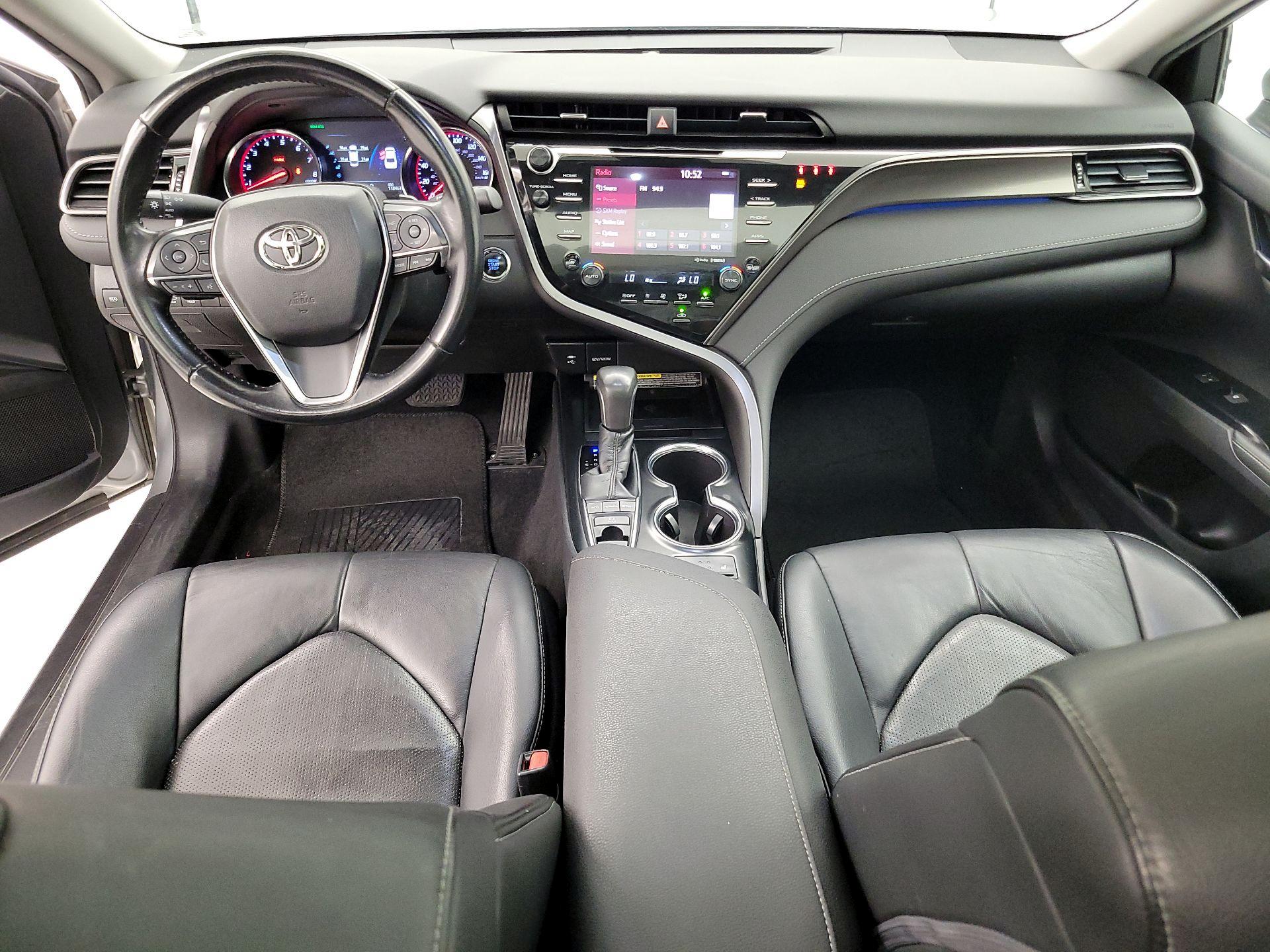 Thumbnail: 2019 Toyota Camry - 9