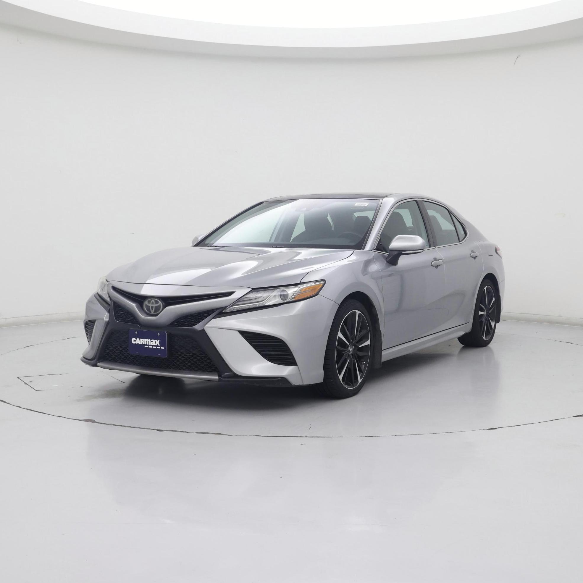 Thumbnail: 2019 Toyota Camry - 4