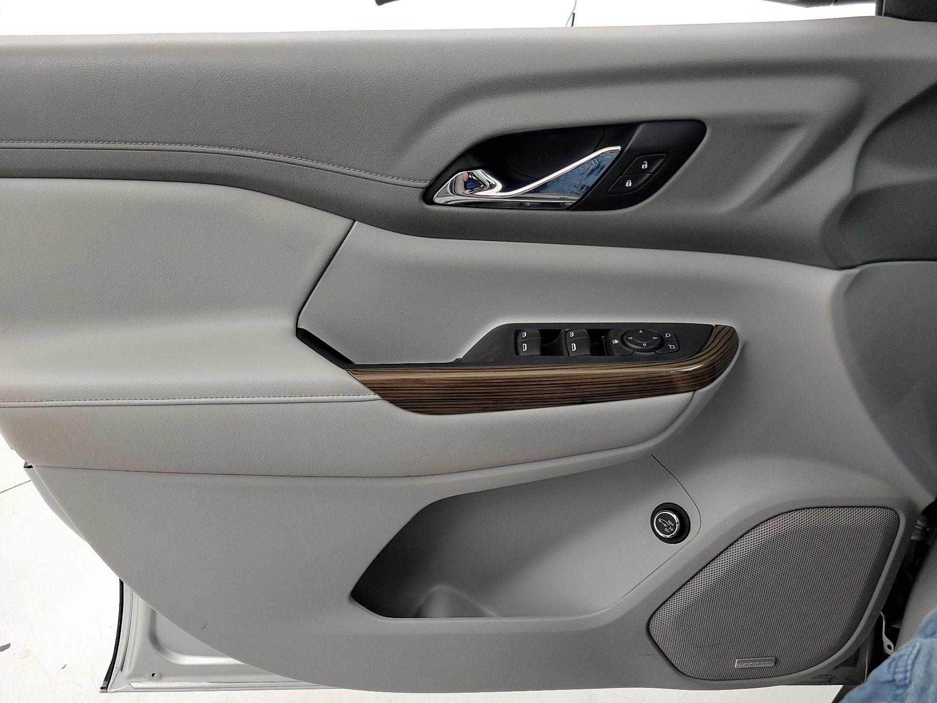 Thumbnail: 2019 GMC Acadia - 12