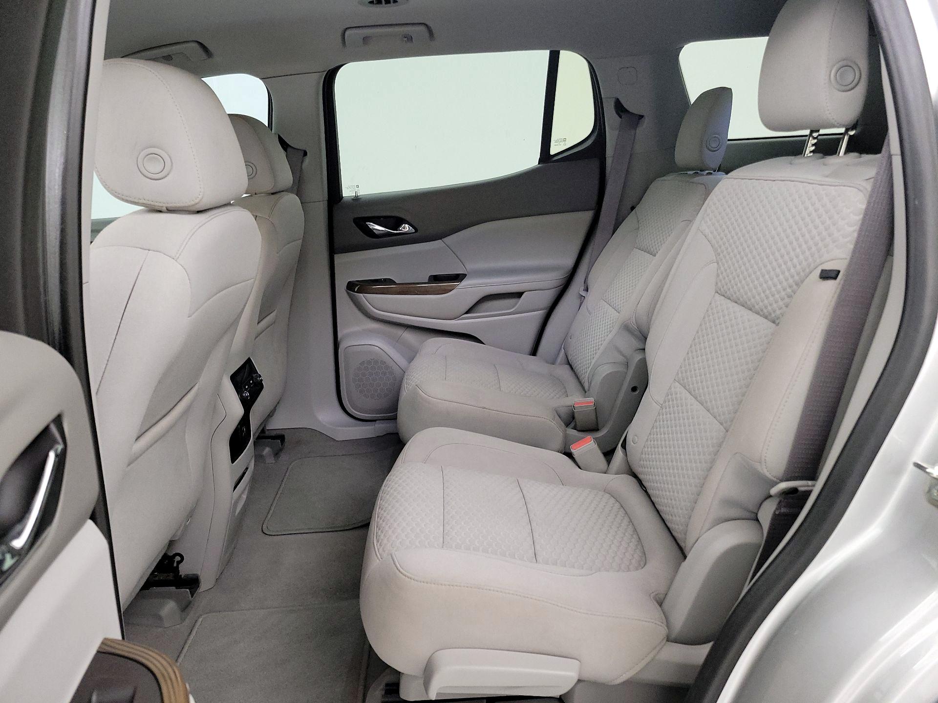 Thumbnail: 2019 GMC Acadia - 19