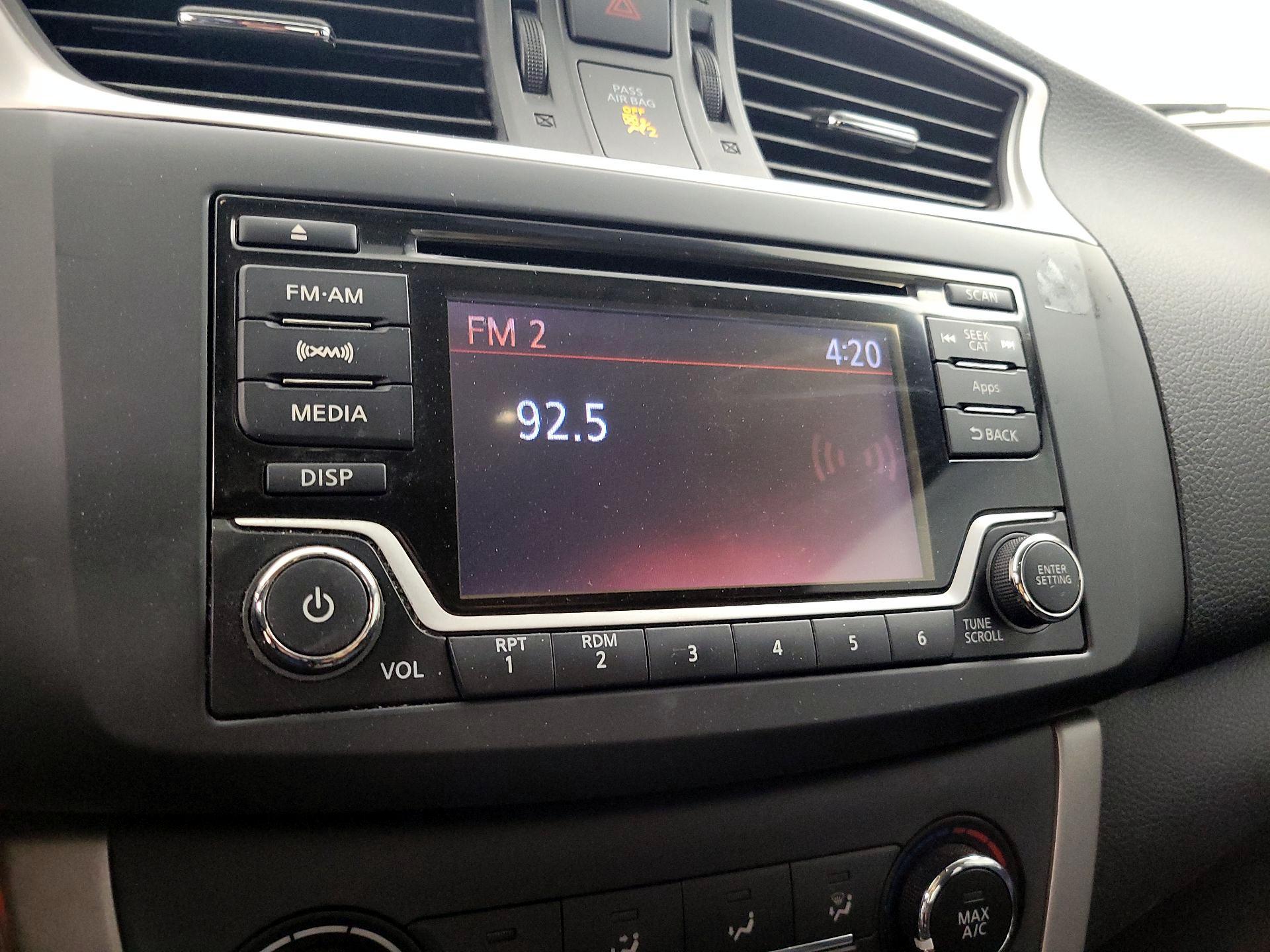 Thumbnail: 2015 Nissan Sentra - 15