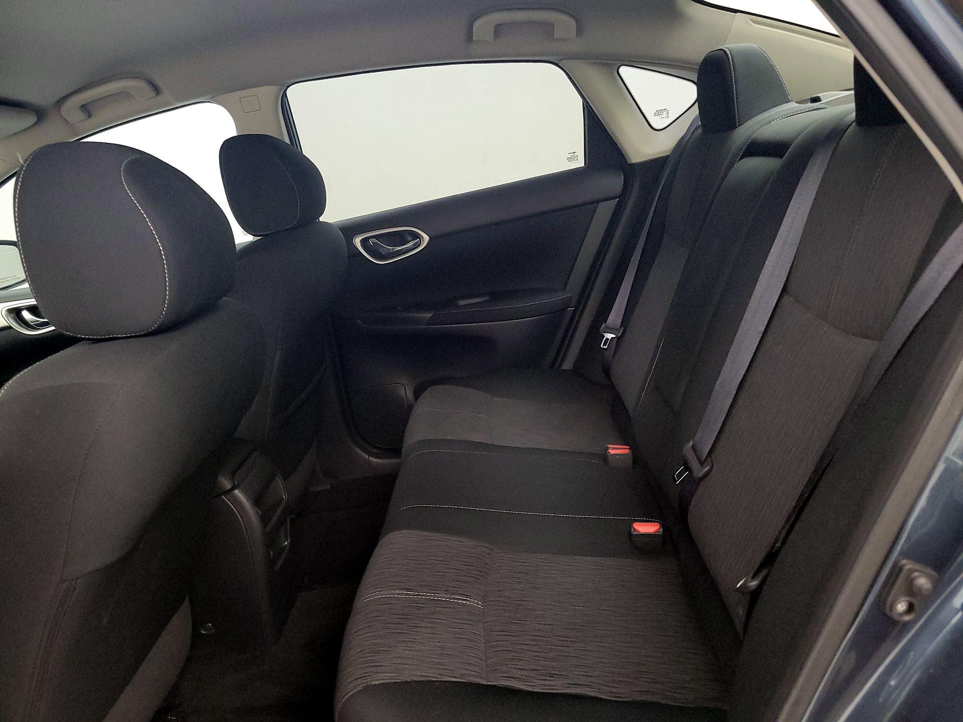 Thumbnail: 2015 Nissan Sentra - 19