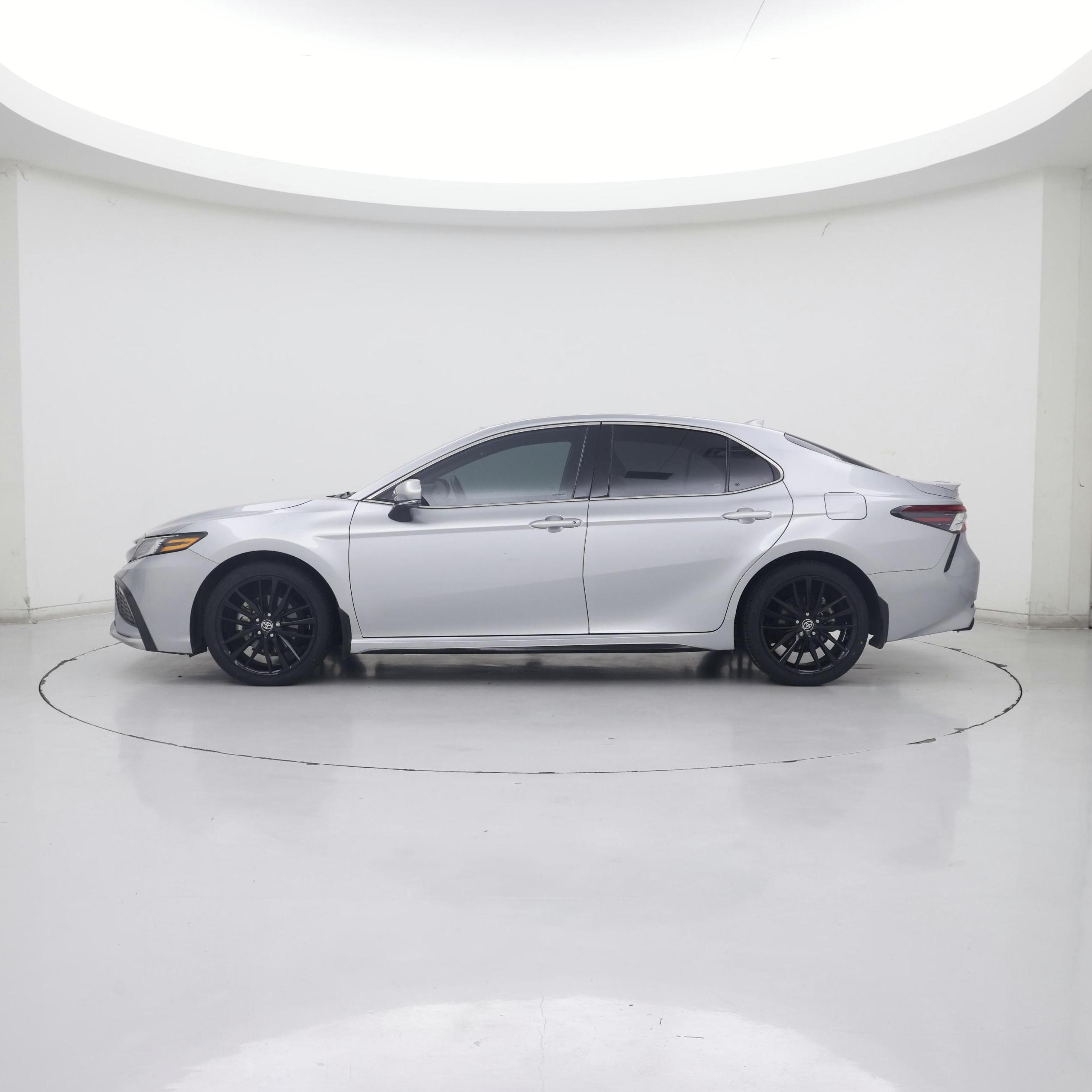 Thumbnail: 2023 Toyota Camry - 3