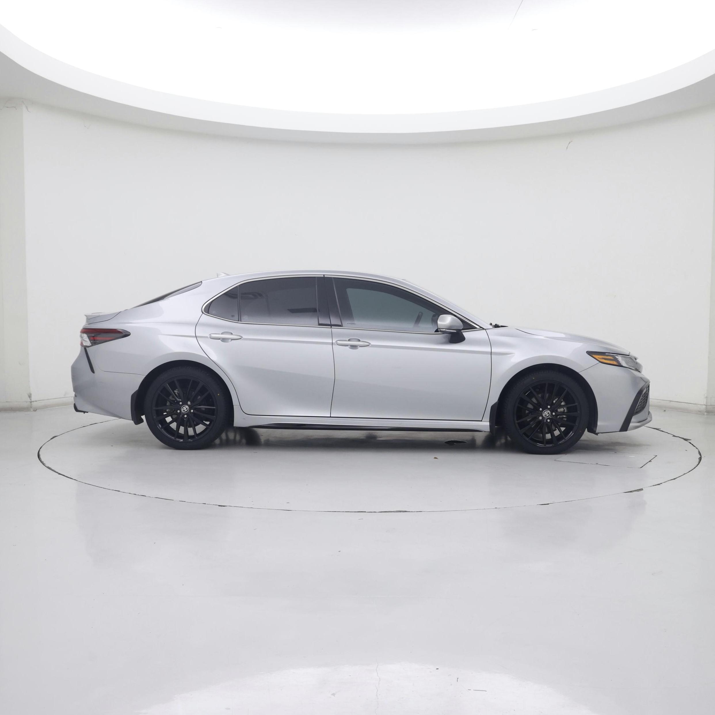 Thumbnail: 2023 Toyota Camry - 7