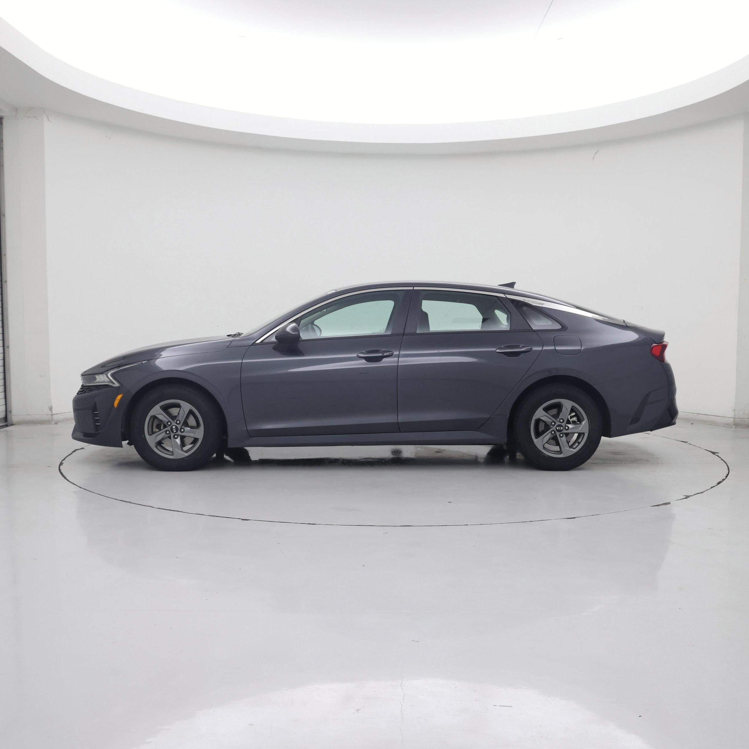 Thumbnail: 2021 Kia K5 - 3