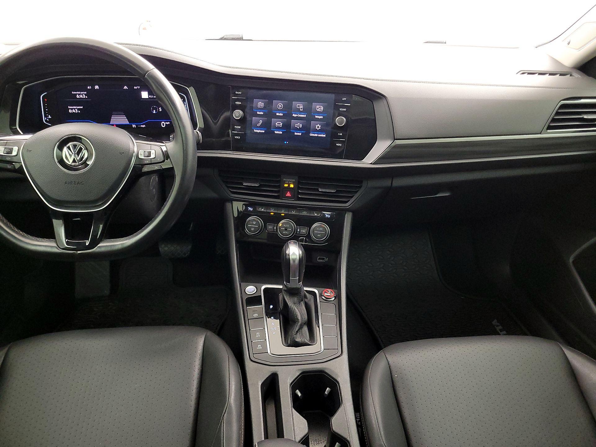 Thumbnail: 2019 Volkswagen Jetta - 9