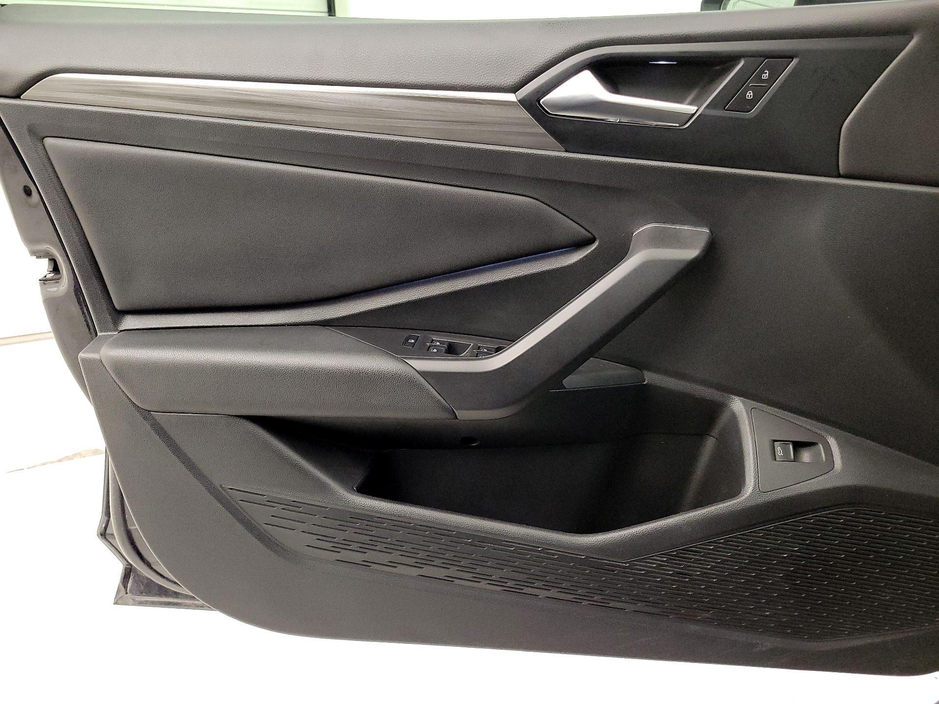 Thumbnail: 2019 Volkswagen Jetta - 12