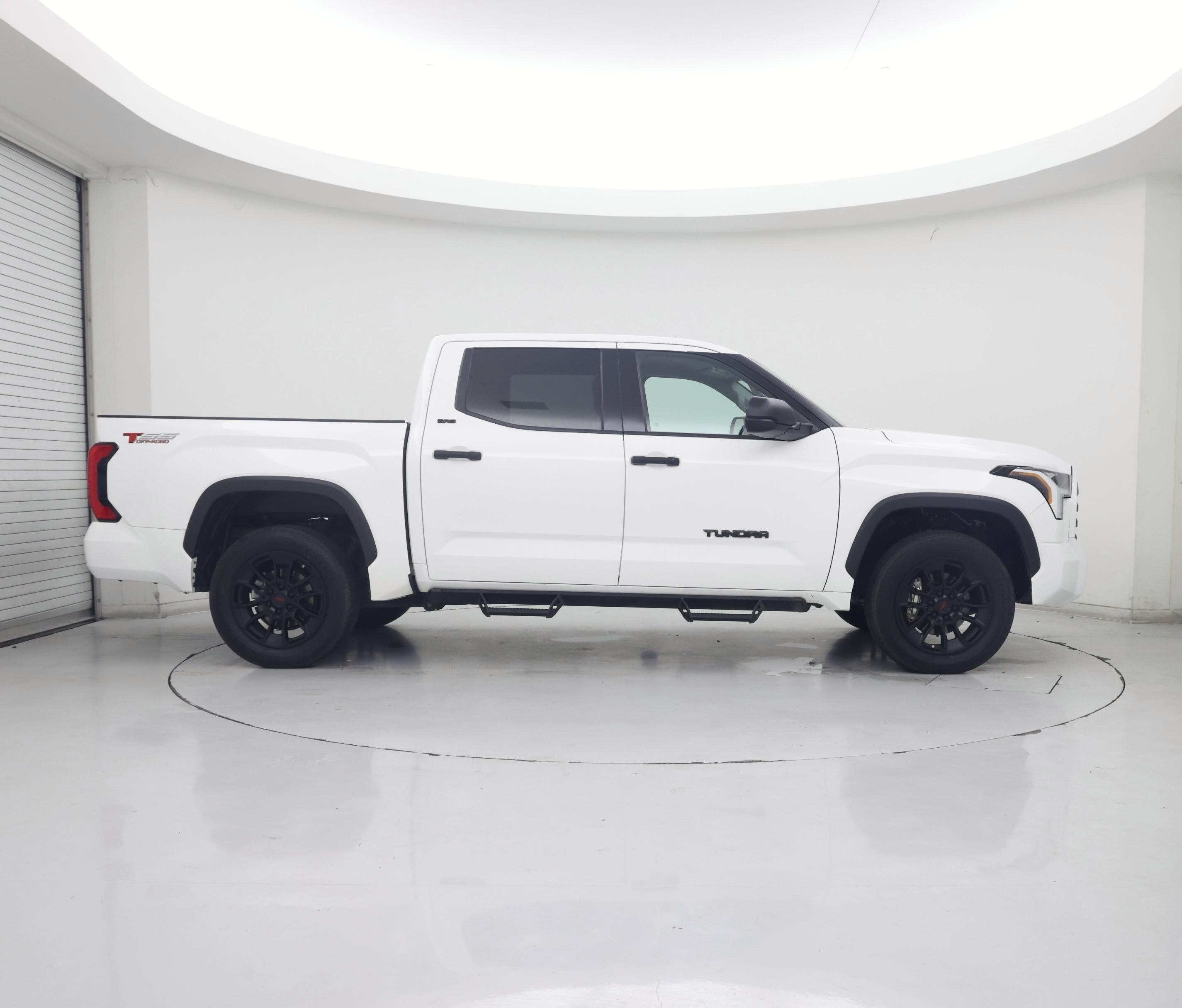Thumbnail: 2023 Toyota Tundra - 7