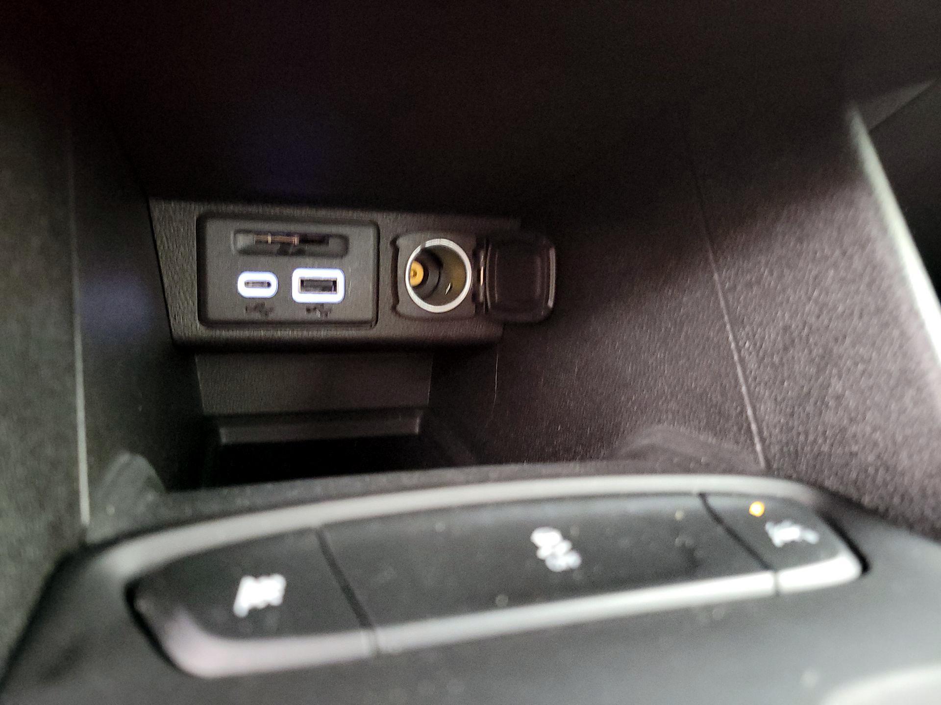 Thumbnail: 2023 Chevrolet Bolt EV - 18