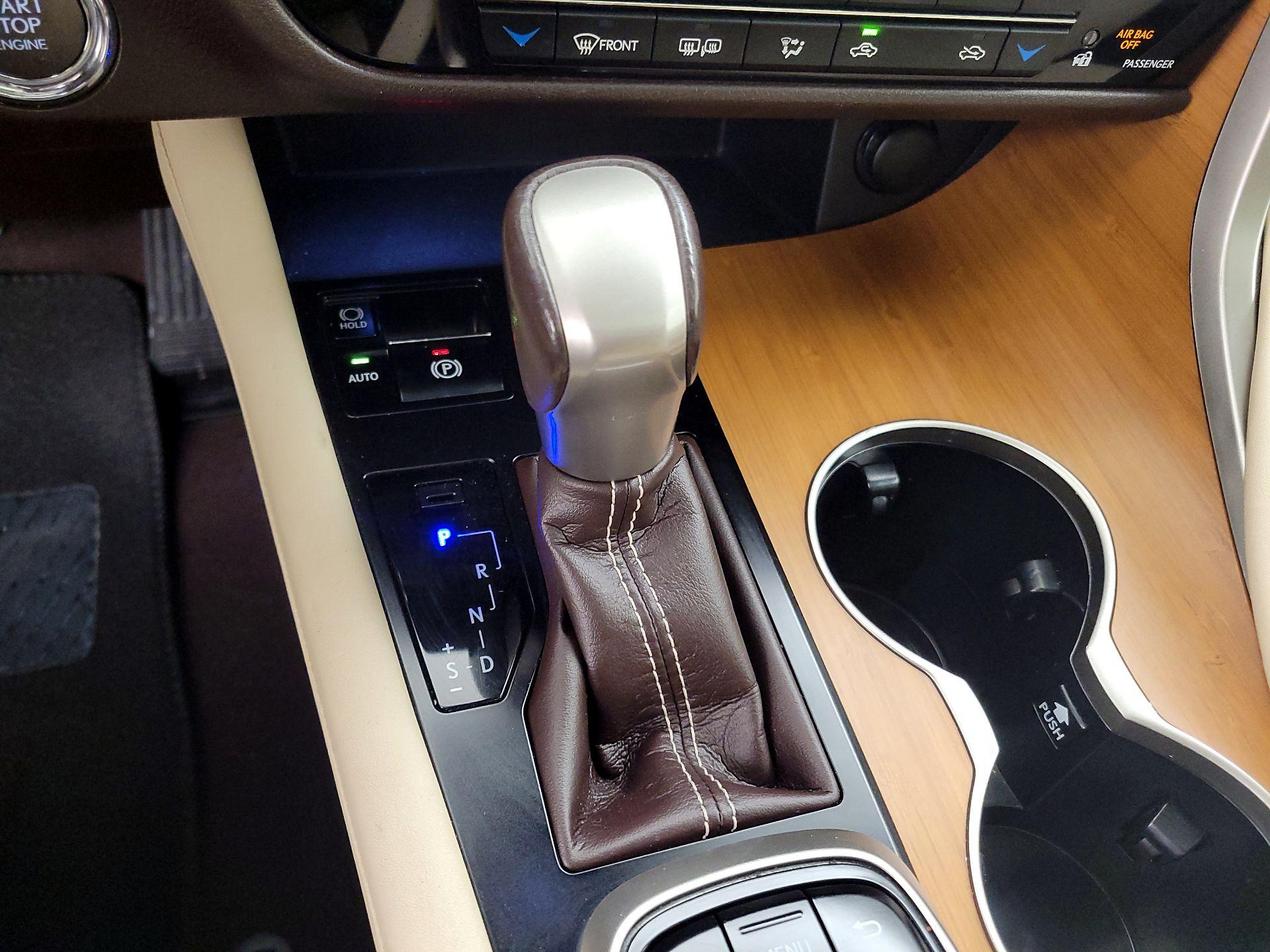 Thumbnail: 2019 Lexus RX - 17