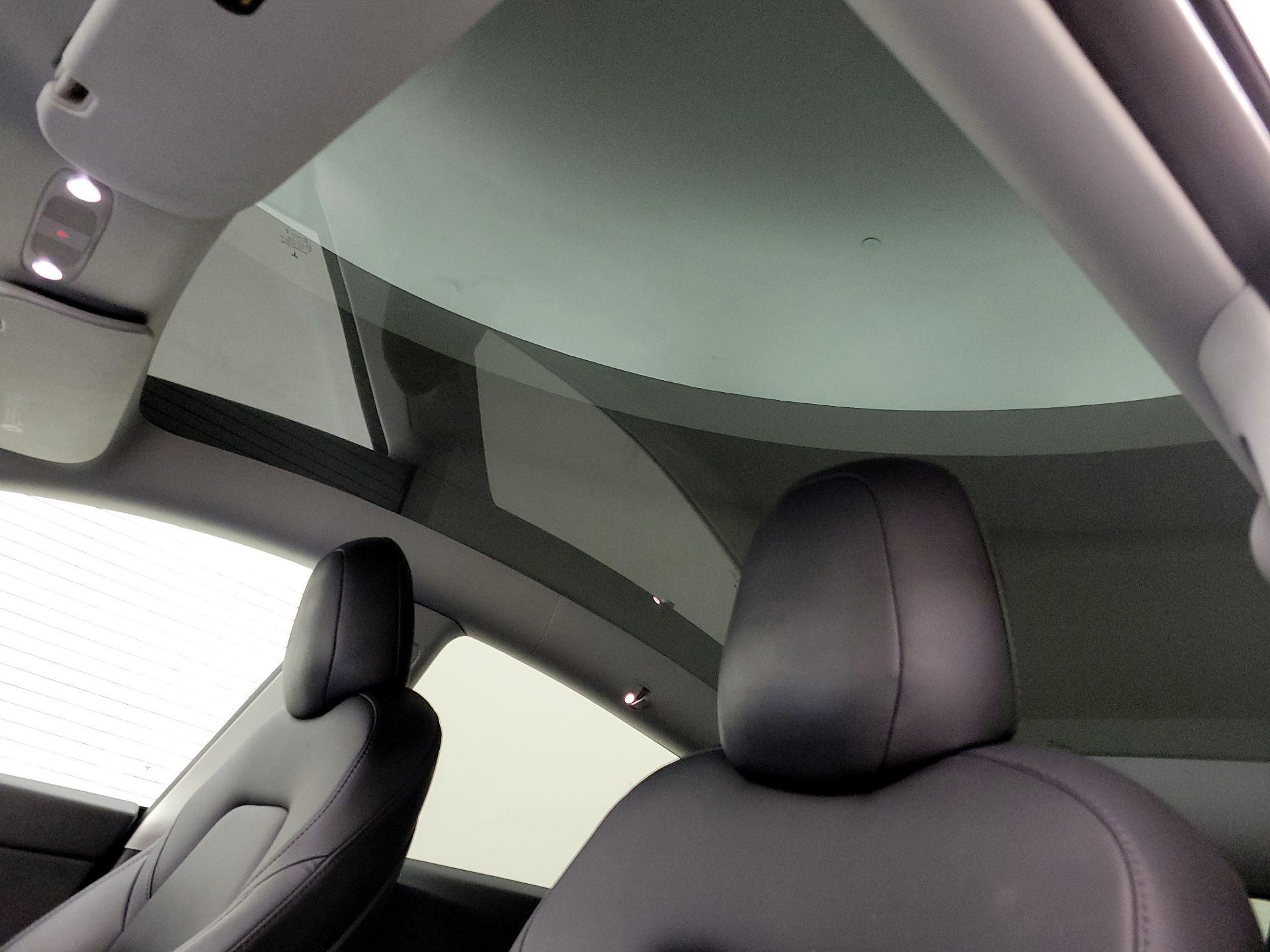 Thumbnail: 2021 Tesla Model Y - 19