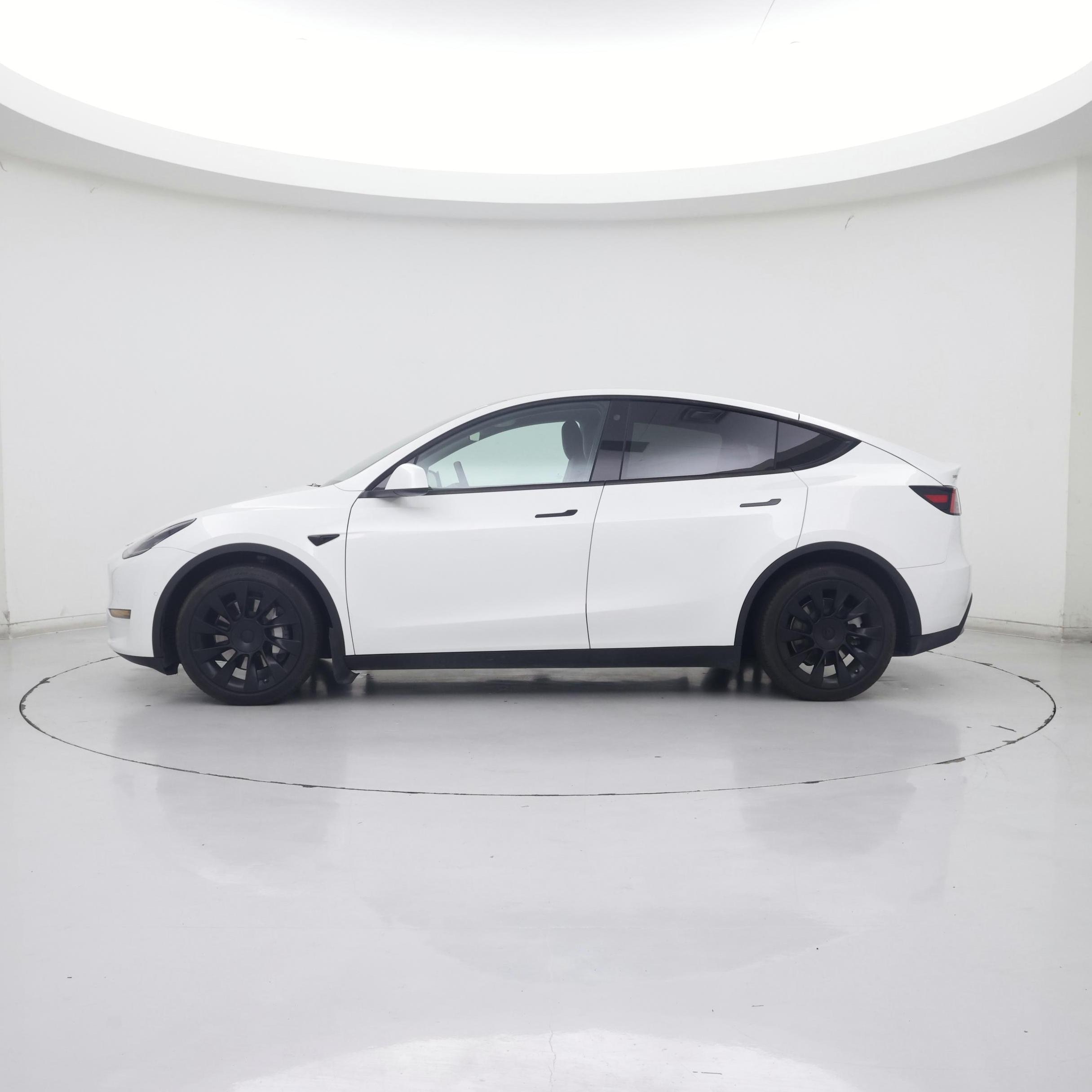 Thumbnail: 2021 Tesla Model Y - 3