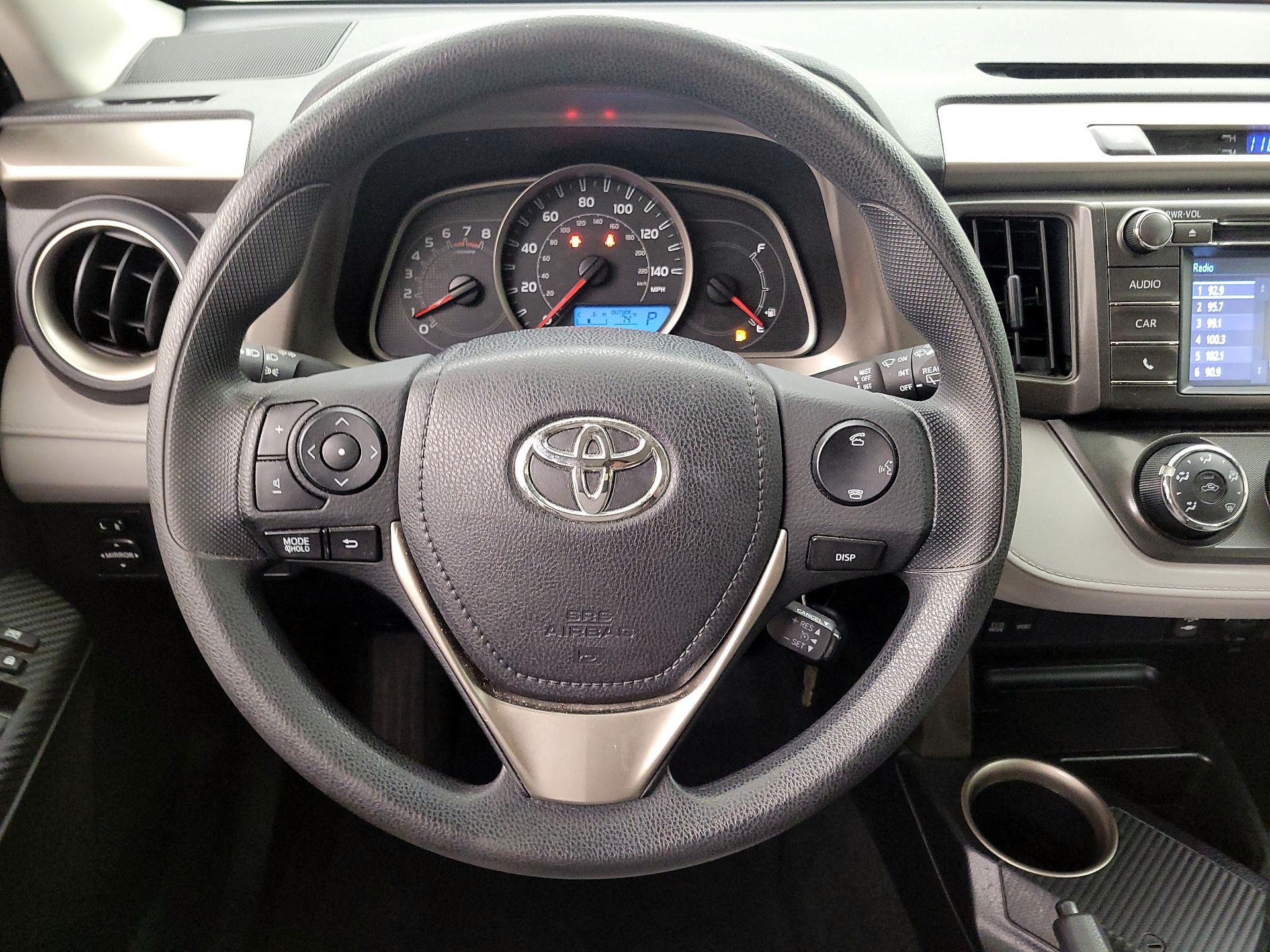 Thumbnail: 2014 Toyota RAV4 - 10