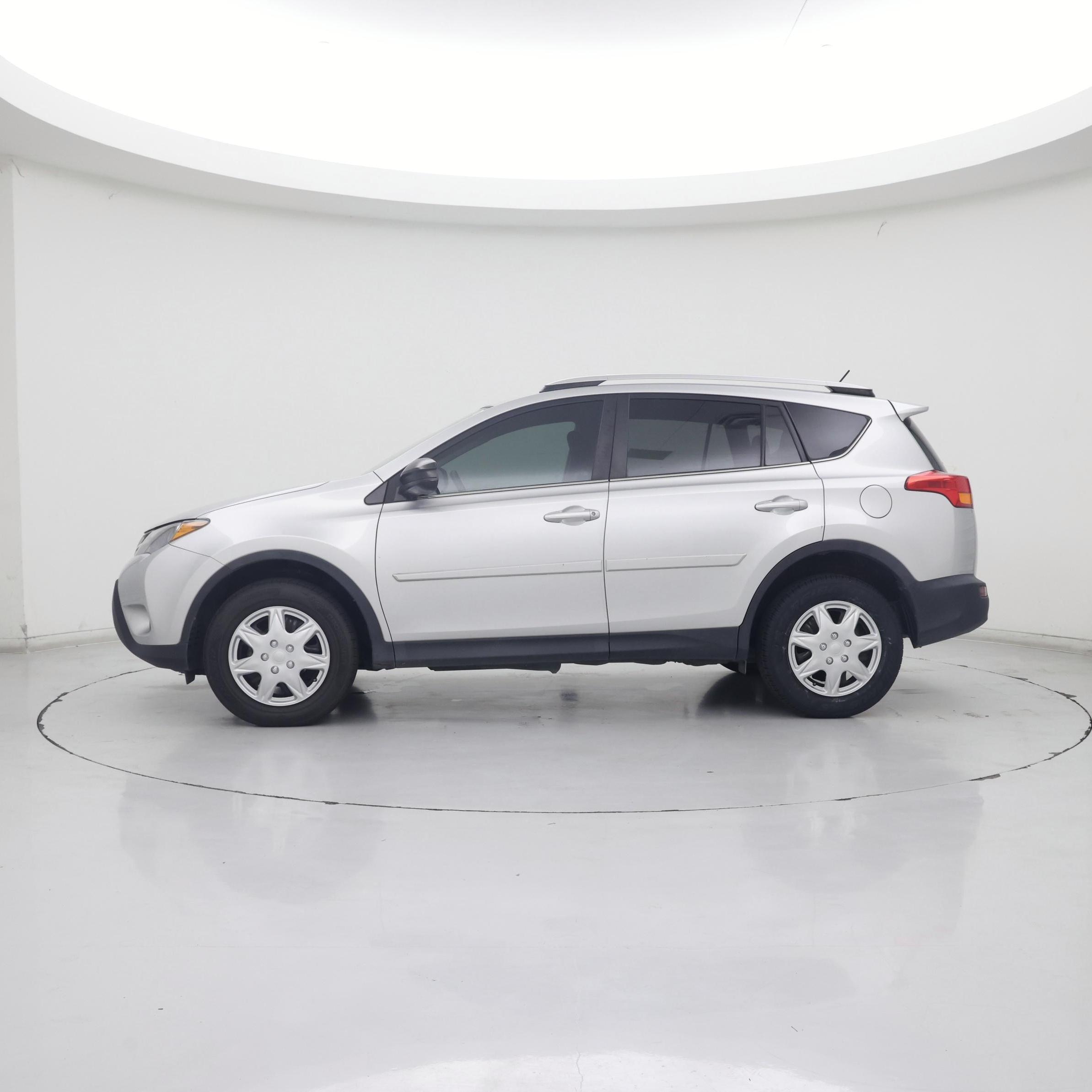 Thumbnail: 2014 Toyota RAV4 - 3