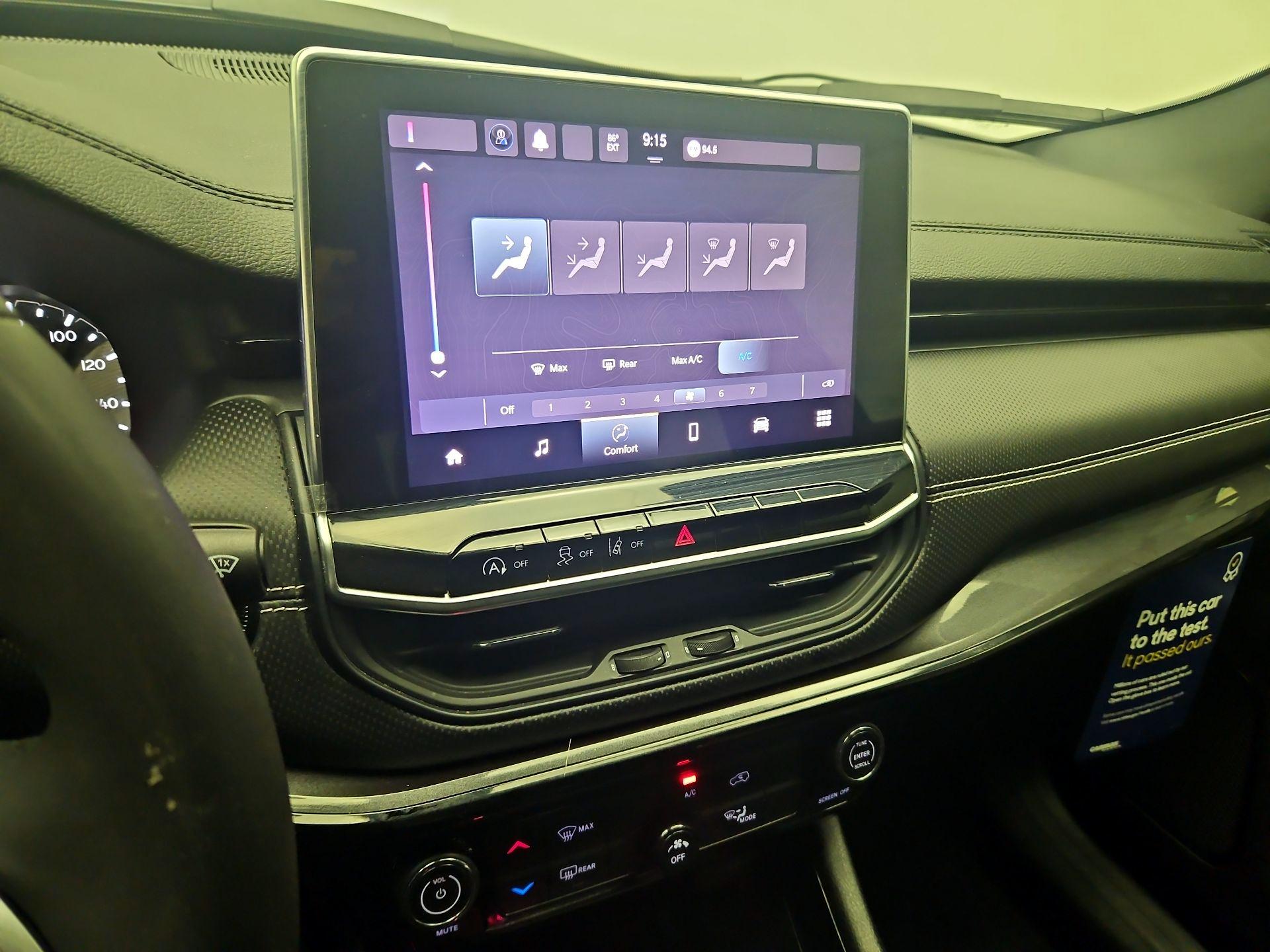 Thumbnail: 2022 Jeep Compass - 16