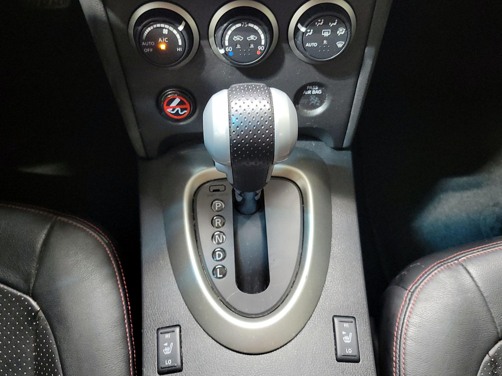 Thumbnail: 2013 Nissan Rogue - 17