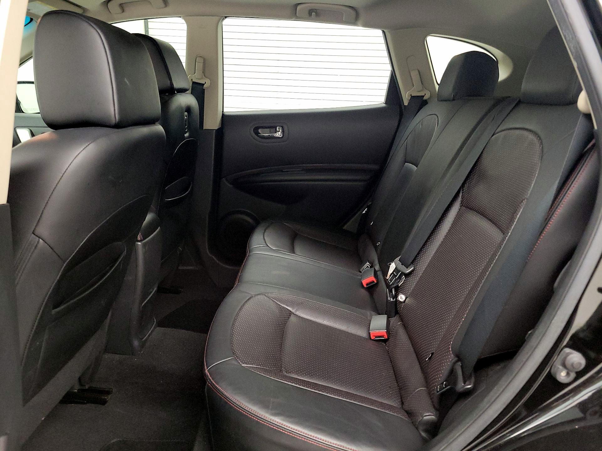 Thumbnail: 2013 Nissan Rogue - 20