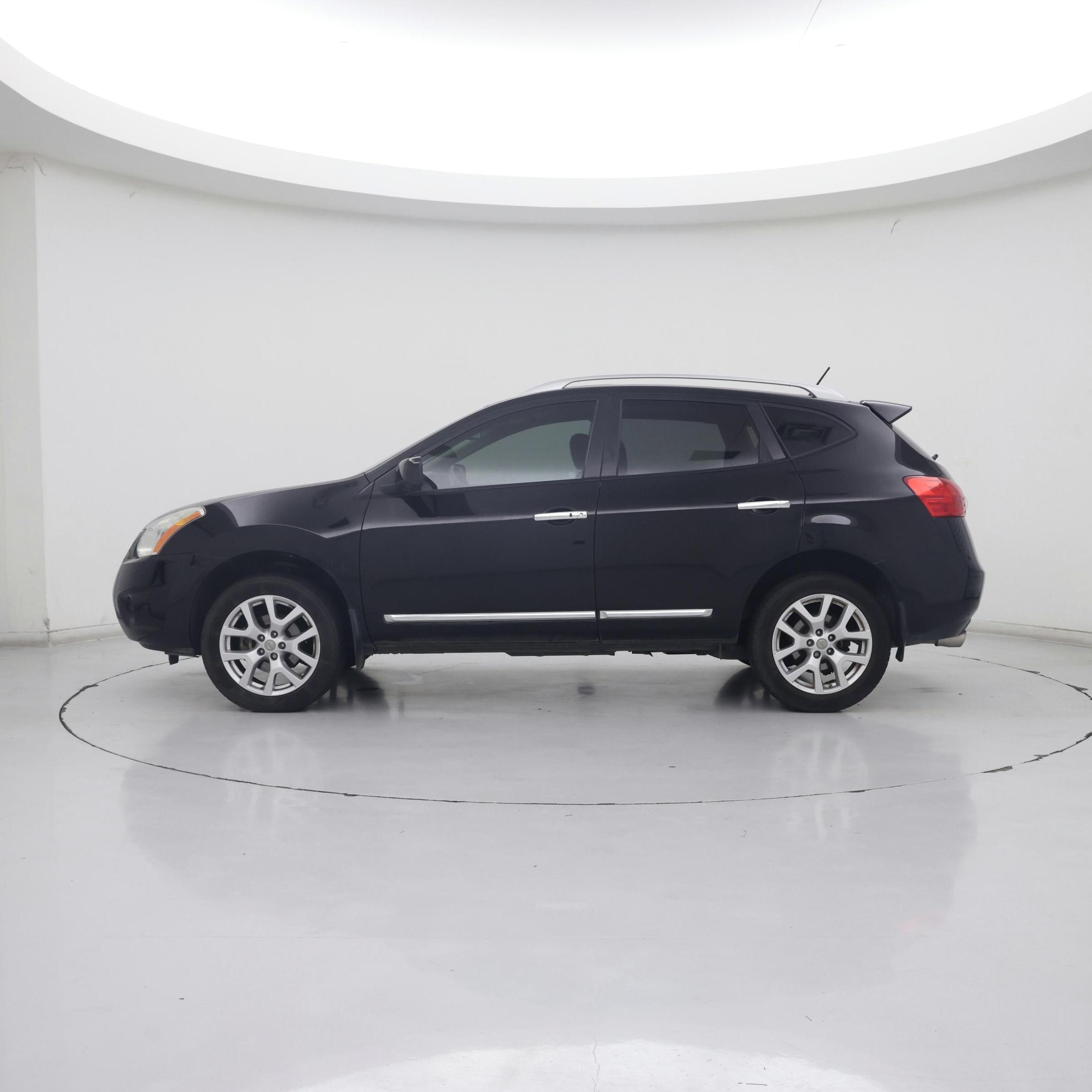 Thumbnail: 2013 Nissan Rogue - 3
