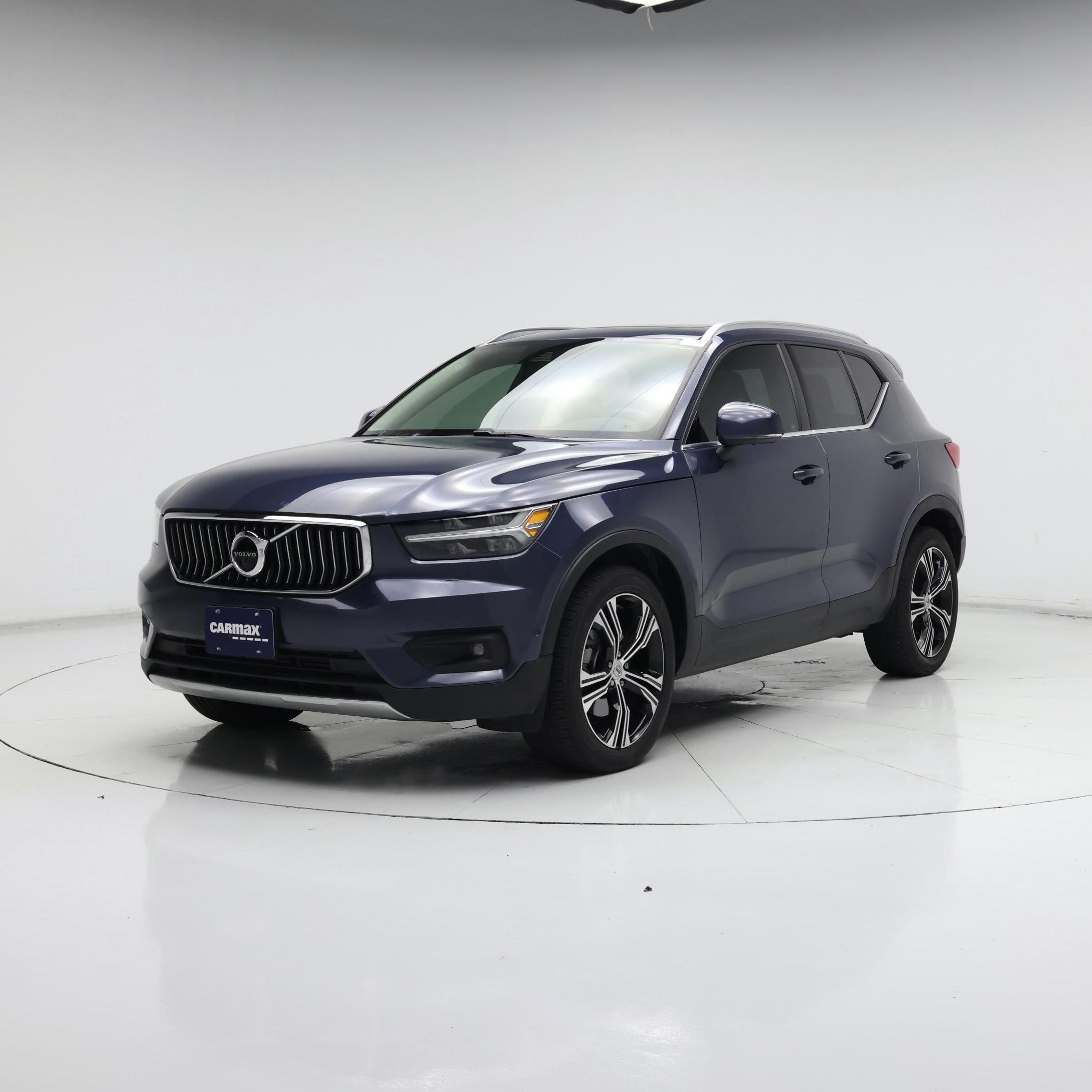 Thumbnail: 2021 Volvo XC40 - 4
