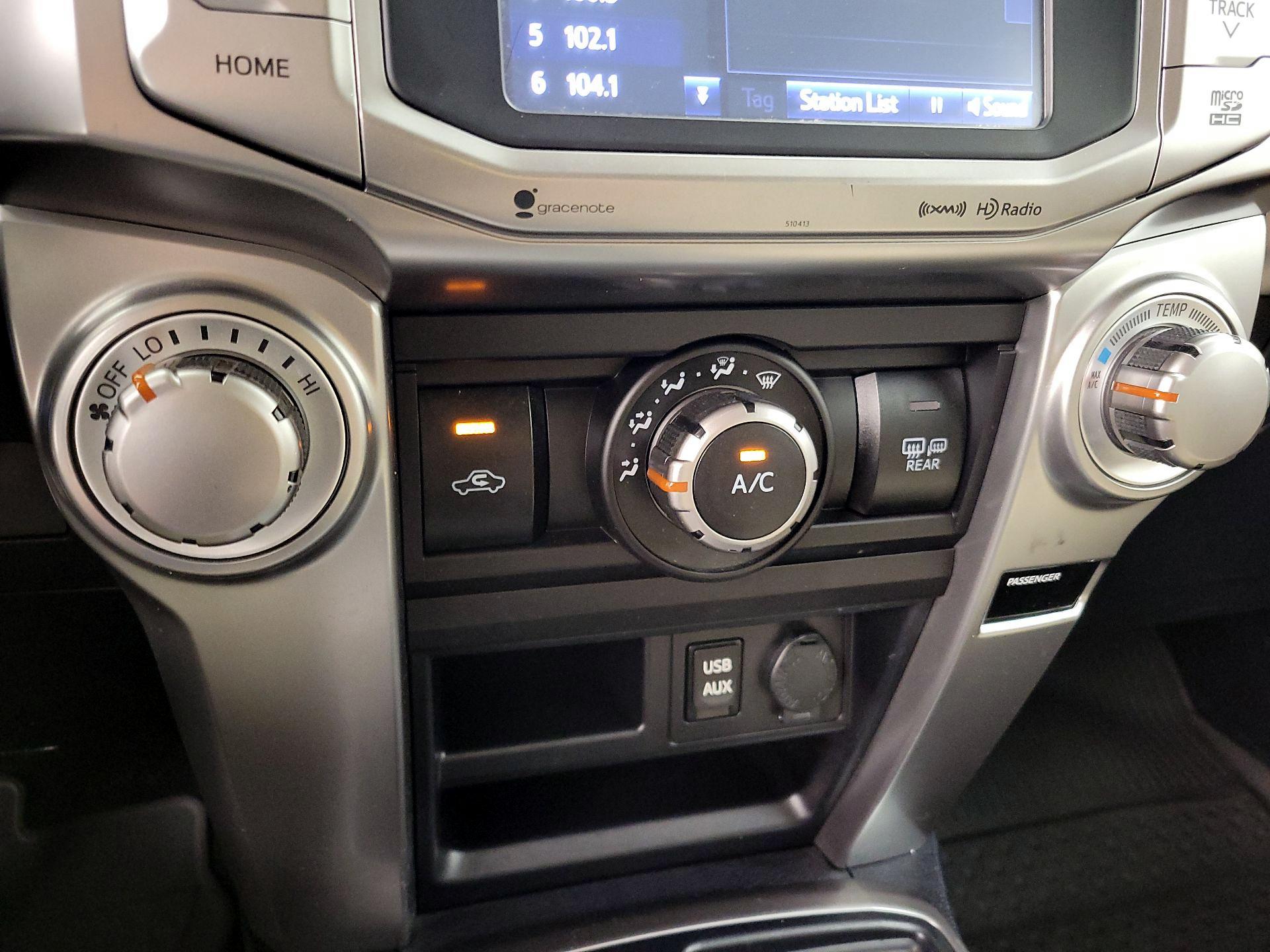 Thumbnail: 2019 Toyota 4Runner - 16