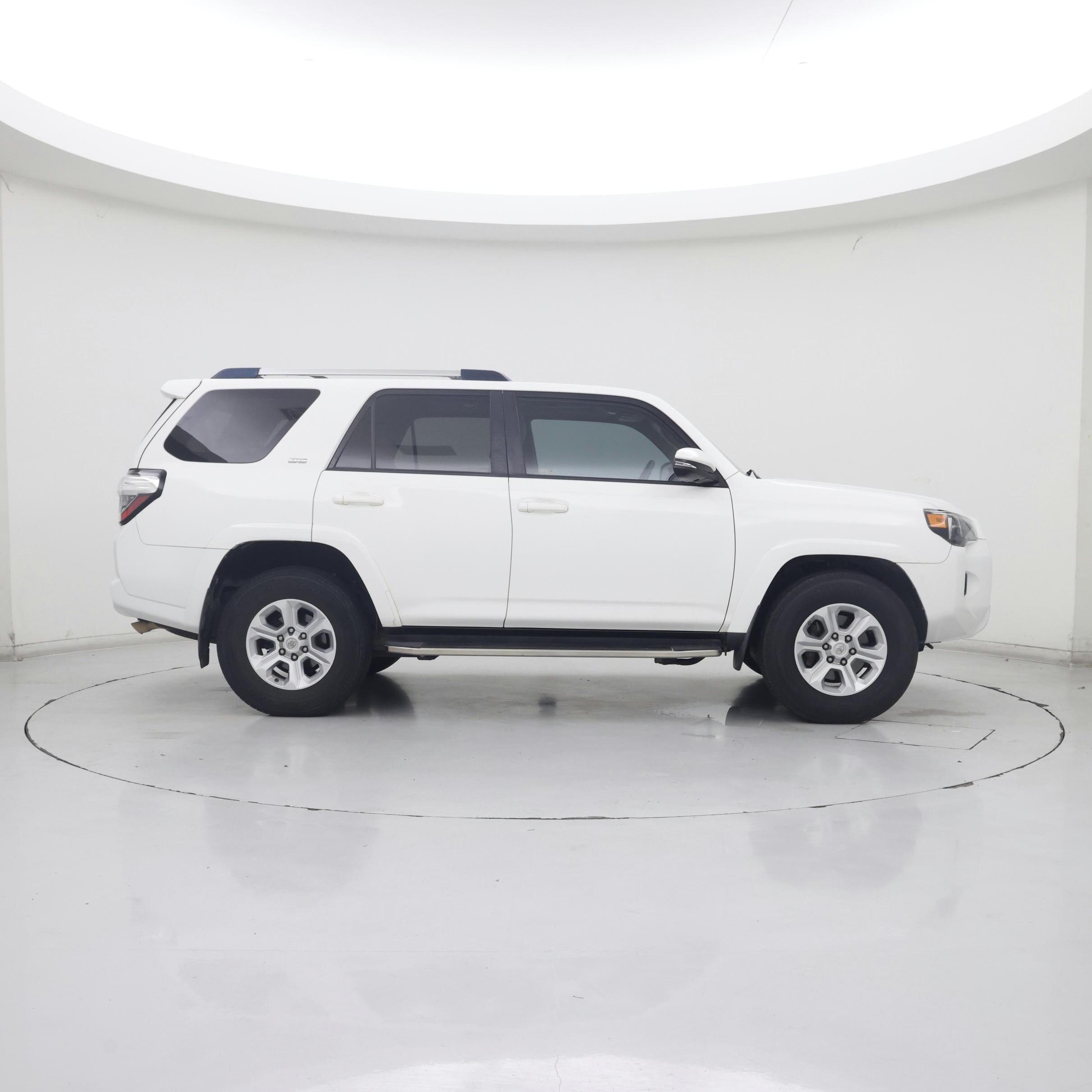 Thumbnail: 2019 Toyota 4Runner - 7