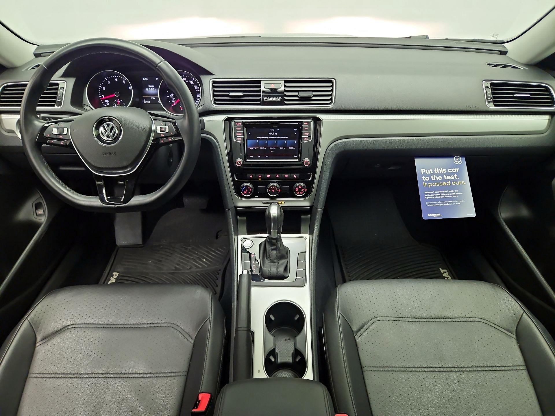 Thumbnail: 2019 Volkswagen Passat - 9