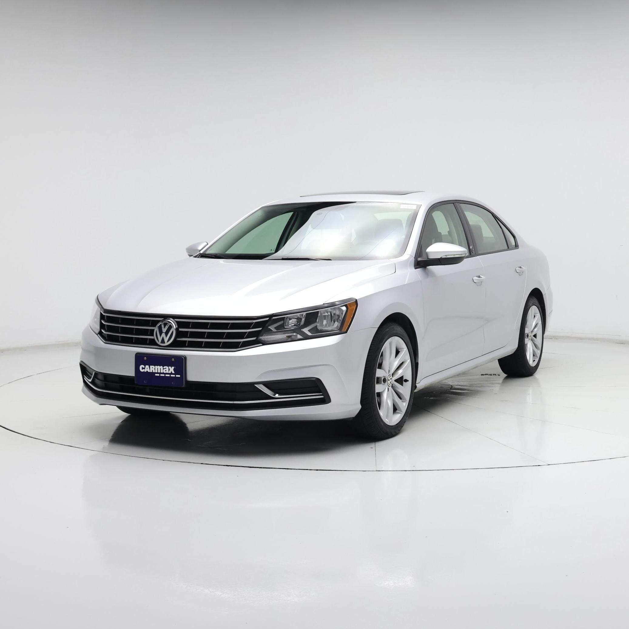 Thumbnail: 2019 Volkswagen Passat - 4