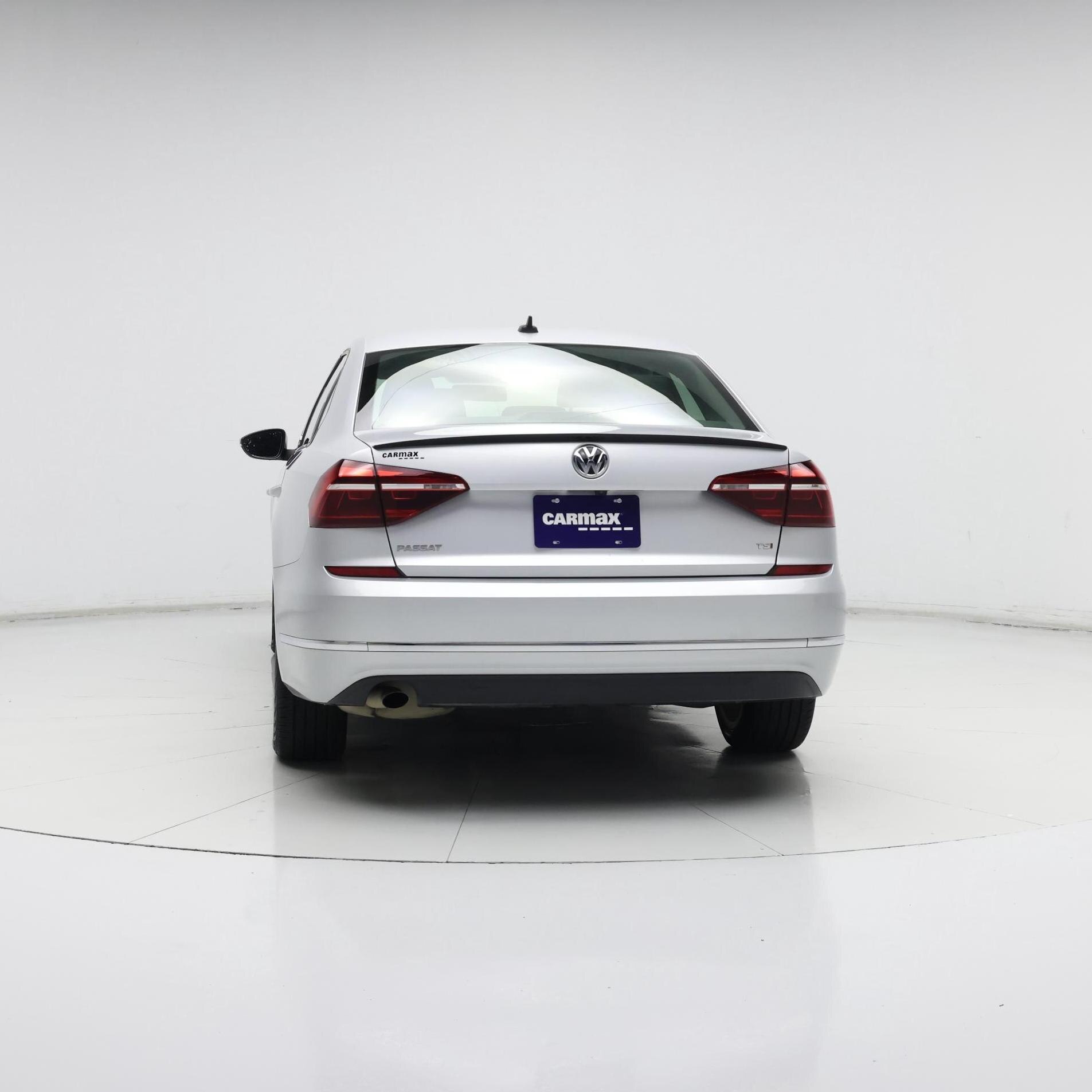 Thumbnail: 2019 Volkswagen Passat - 6
