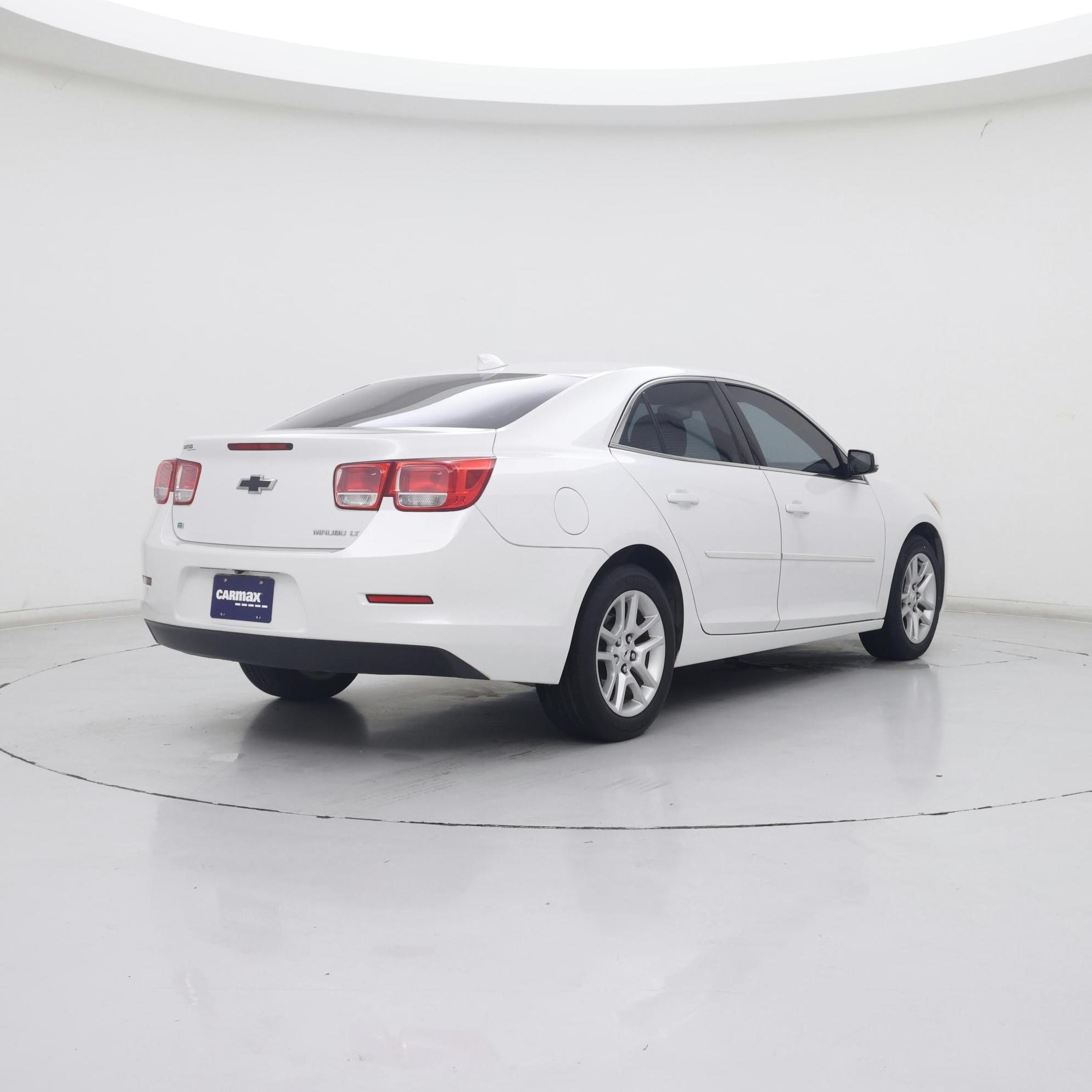 Thumbnail: 2016 Chevrolet Malibu - 8