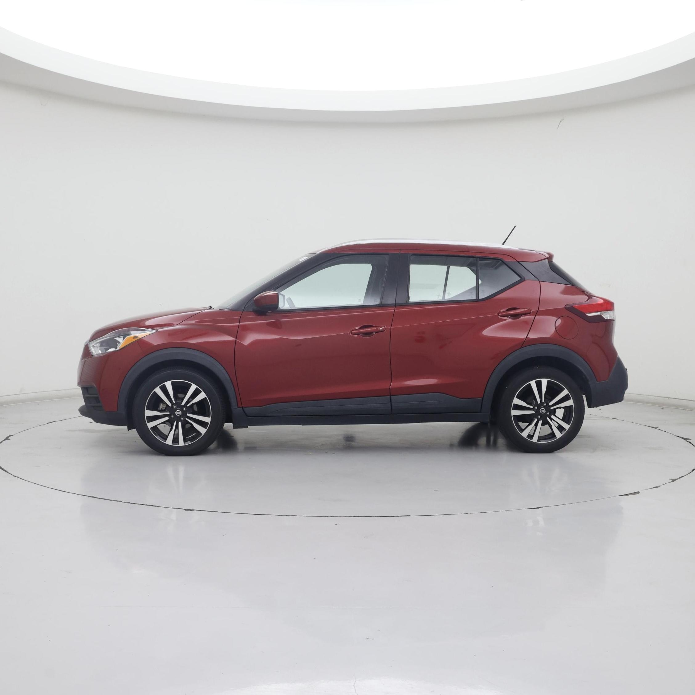 Thumbnail: 2020 Nissan Kicks - 3