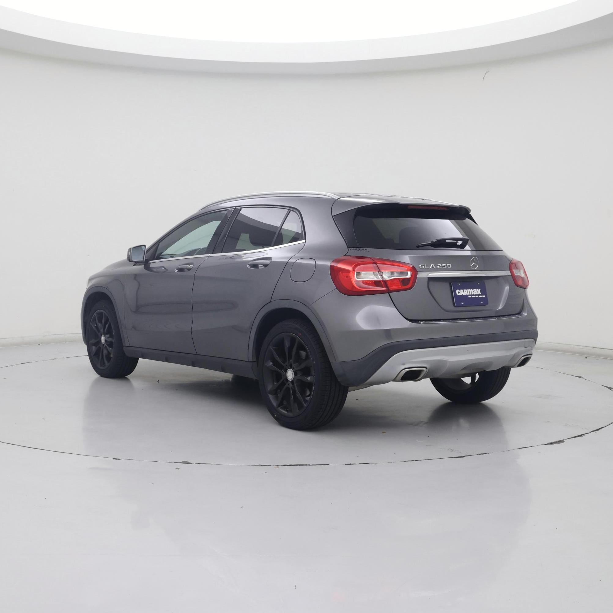 Thumbnail: 2016 Mercedes-Benz GLA - 2