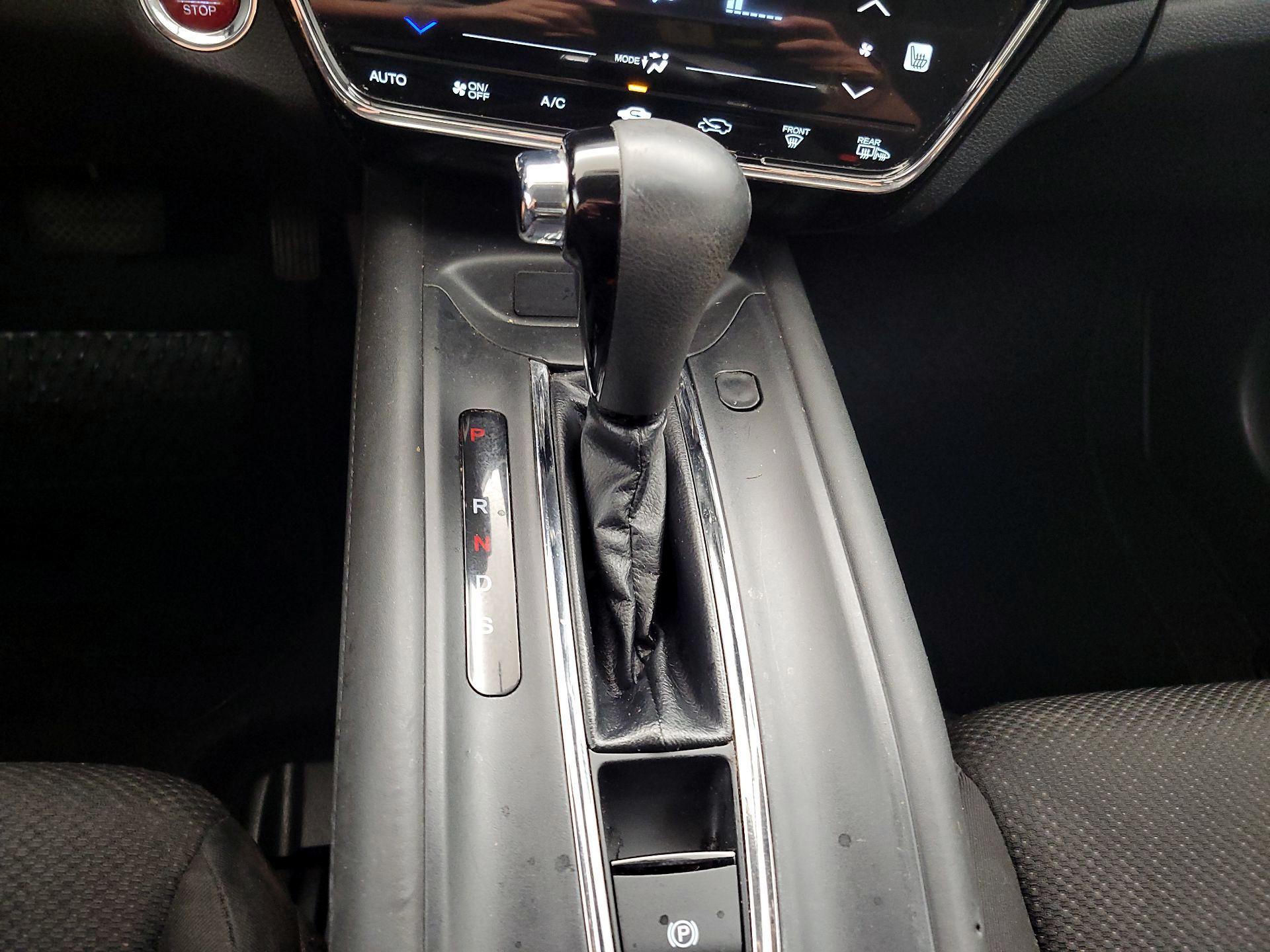 Thumbnail: 2017 Honda HR-V - 17