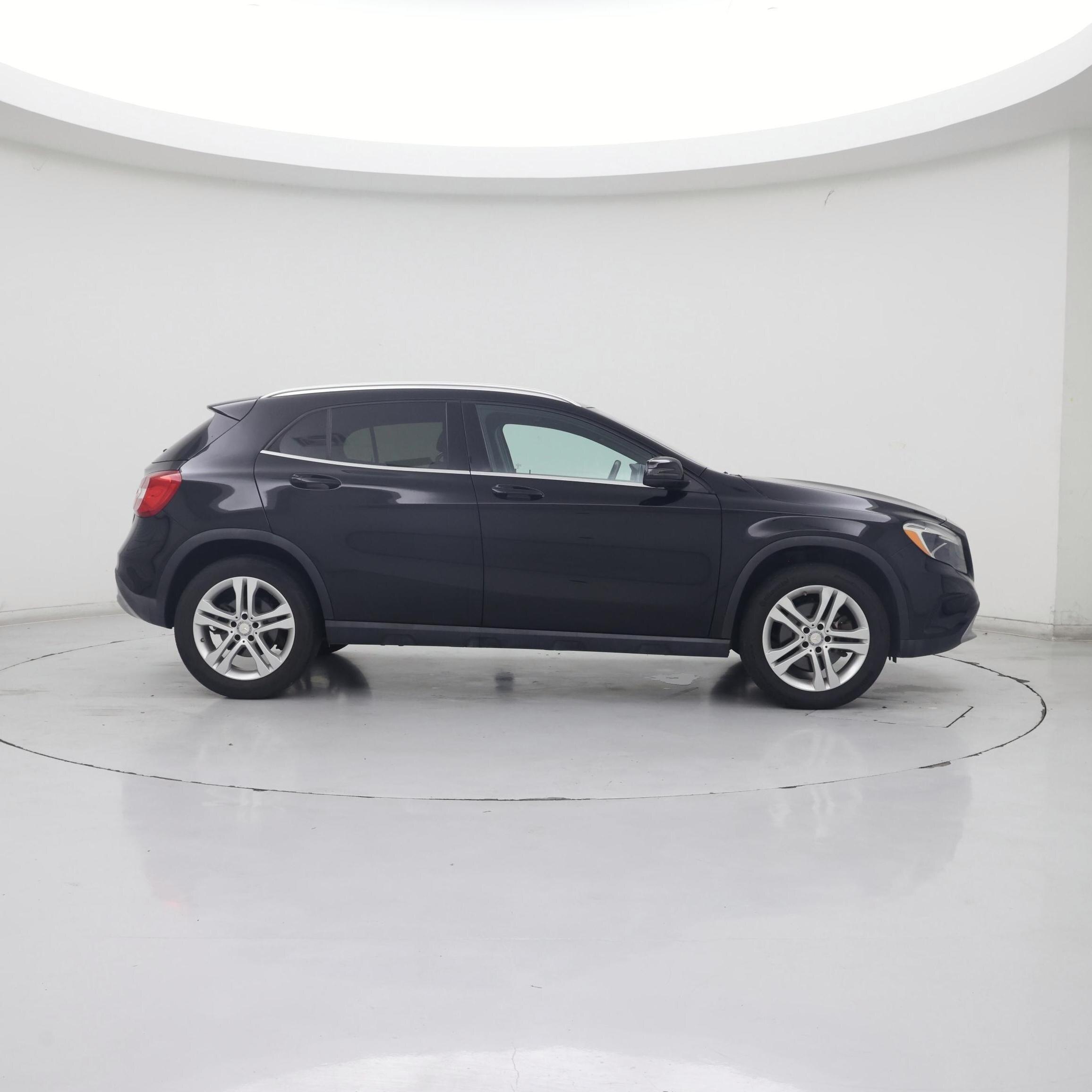 Thumbnail: 2017 Mercedes-Benz GLA - 7