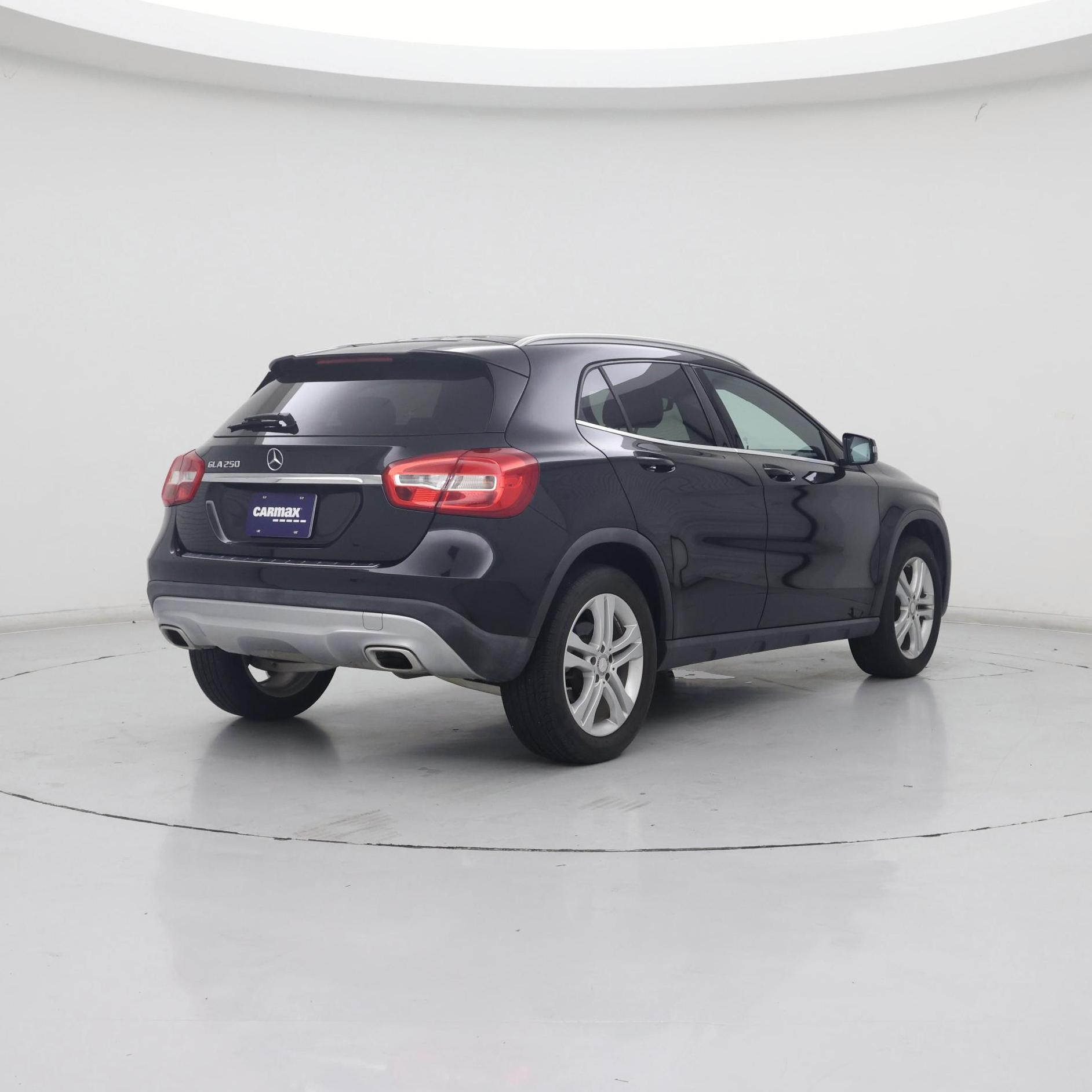 Thumbnail: 2017 Mercedes-Benz GLA - 8