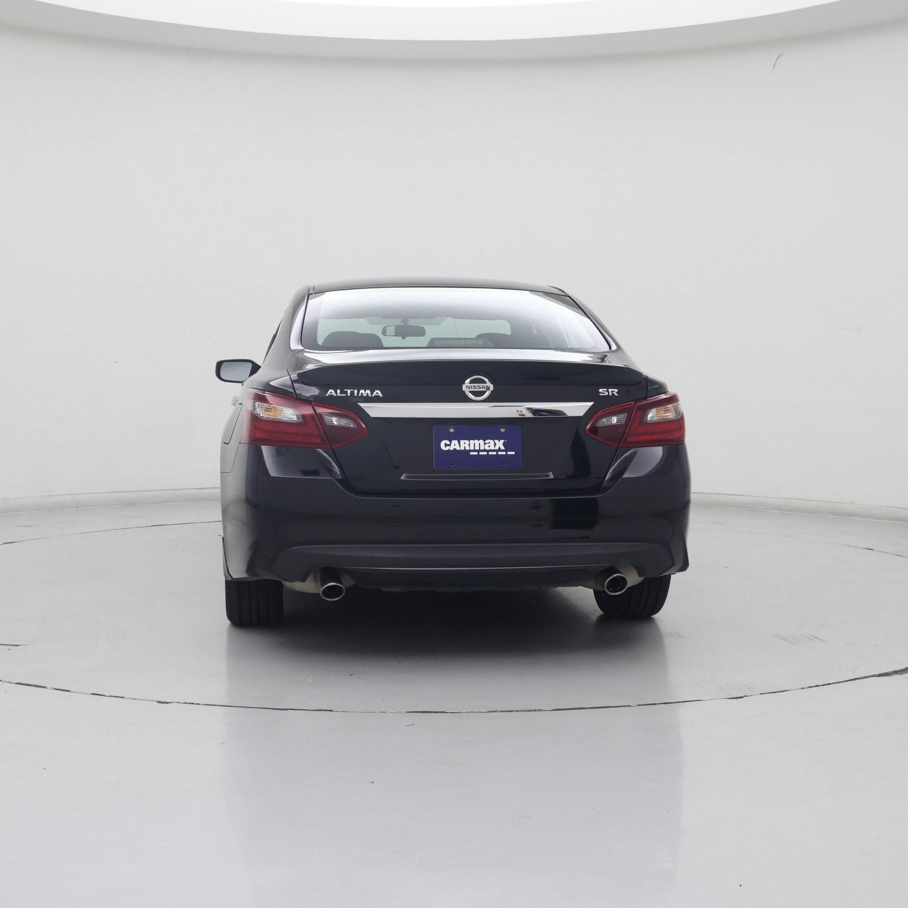 Thumbnail: 2017 Nissan Altima - 6