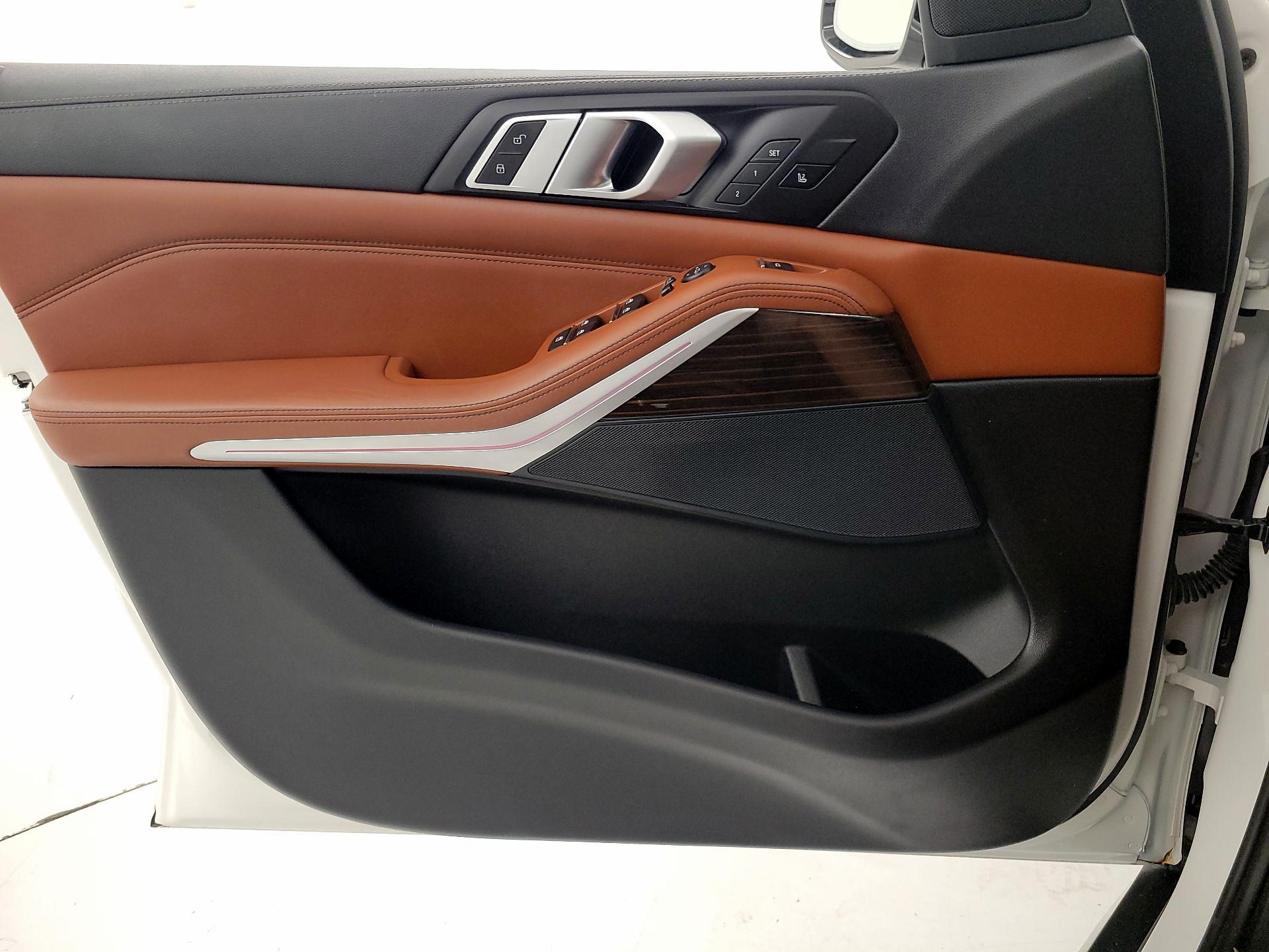 Thumbnail: 2020 BMW X5 - 12