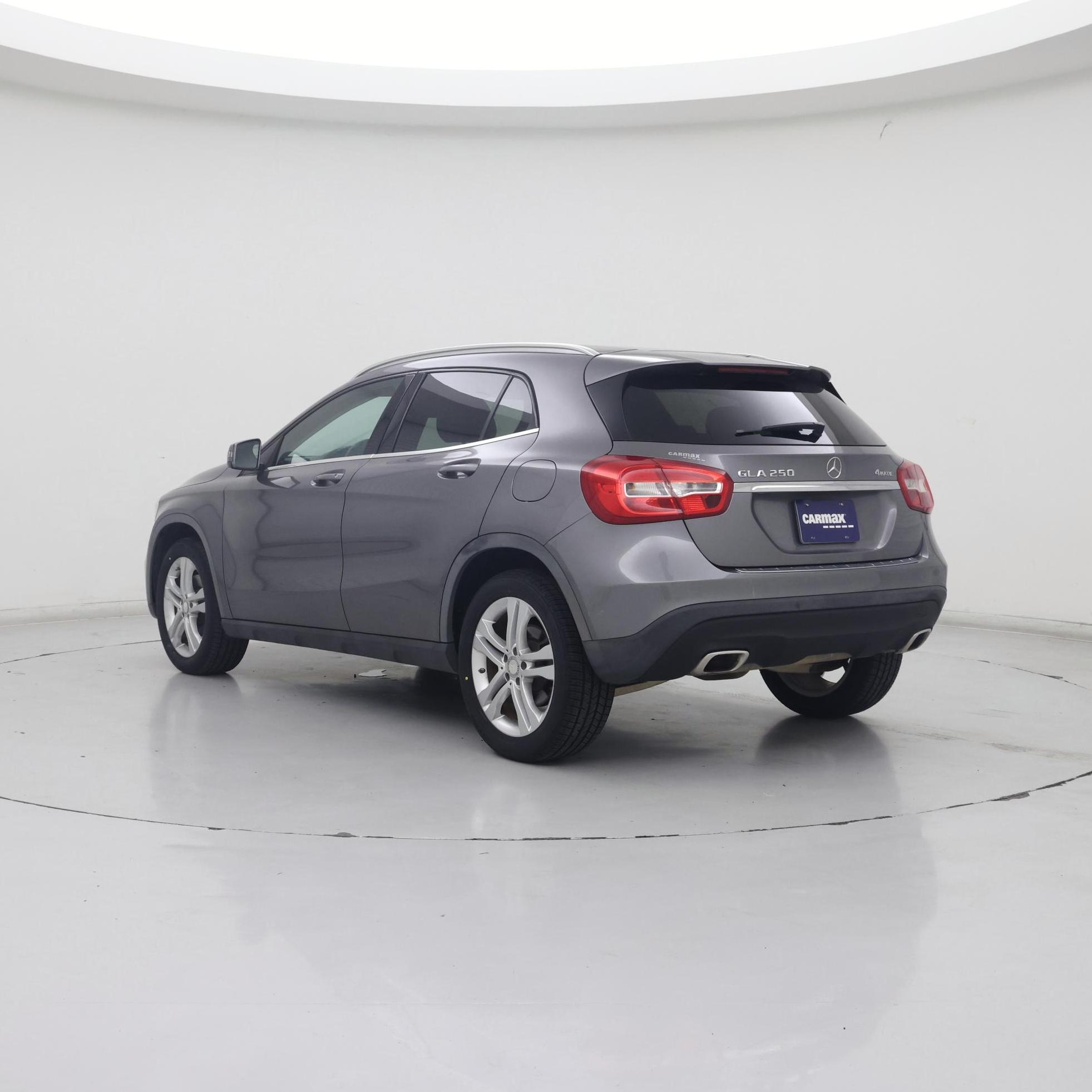 Thumbnail: 2015 Mercedes-Benz GLA - 2