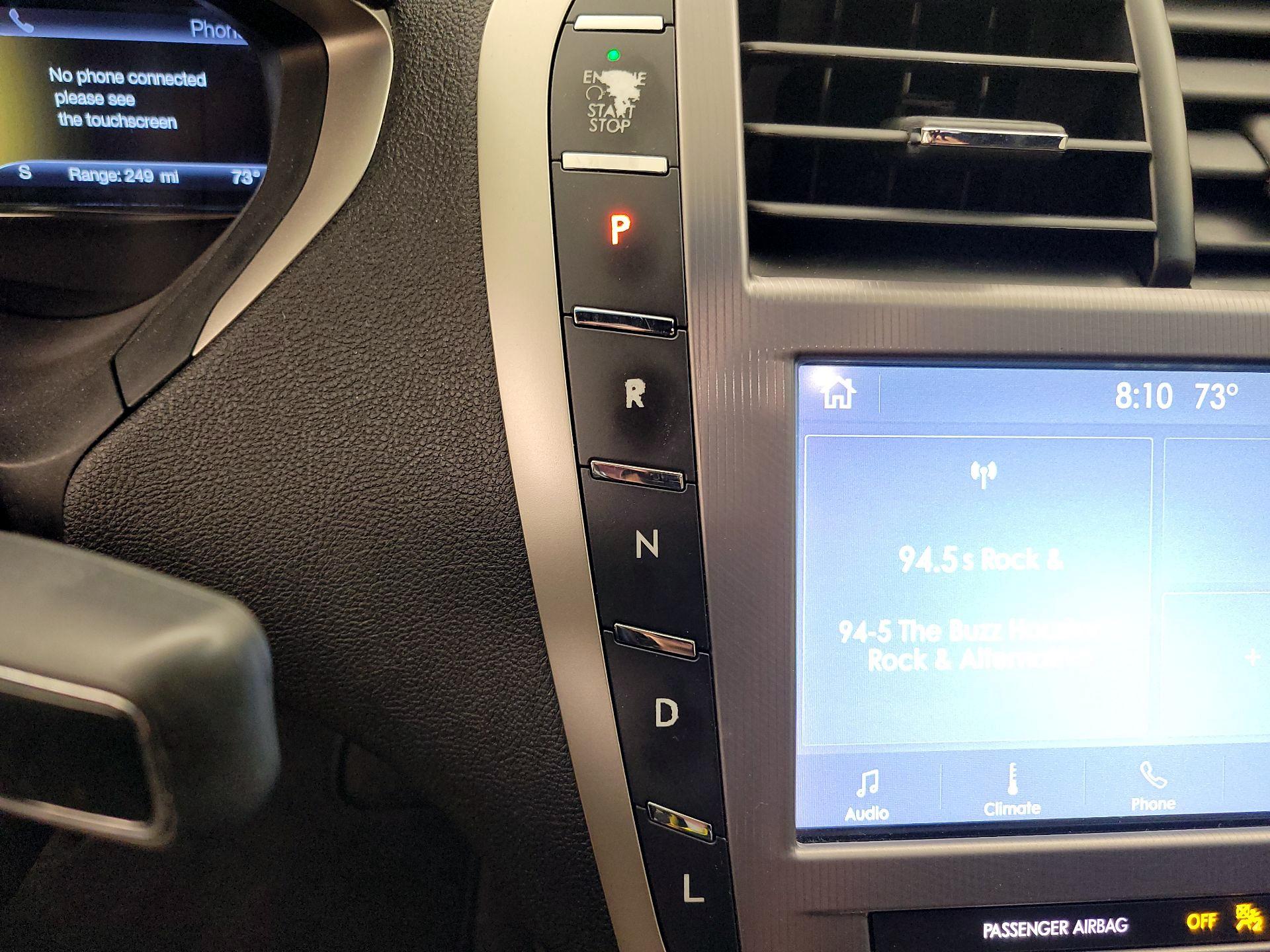 Thumbnail: 2019 Lincoln MKZ - 17