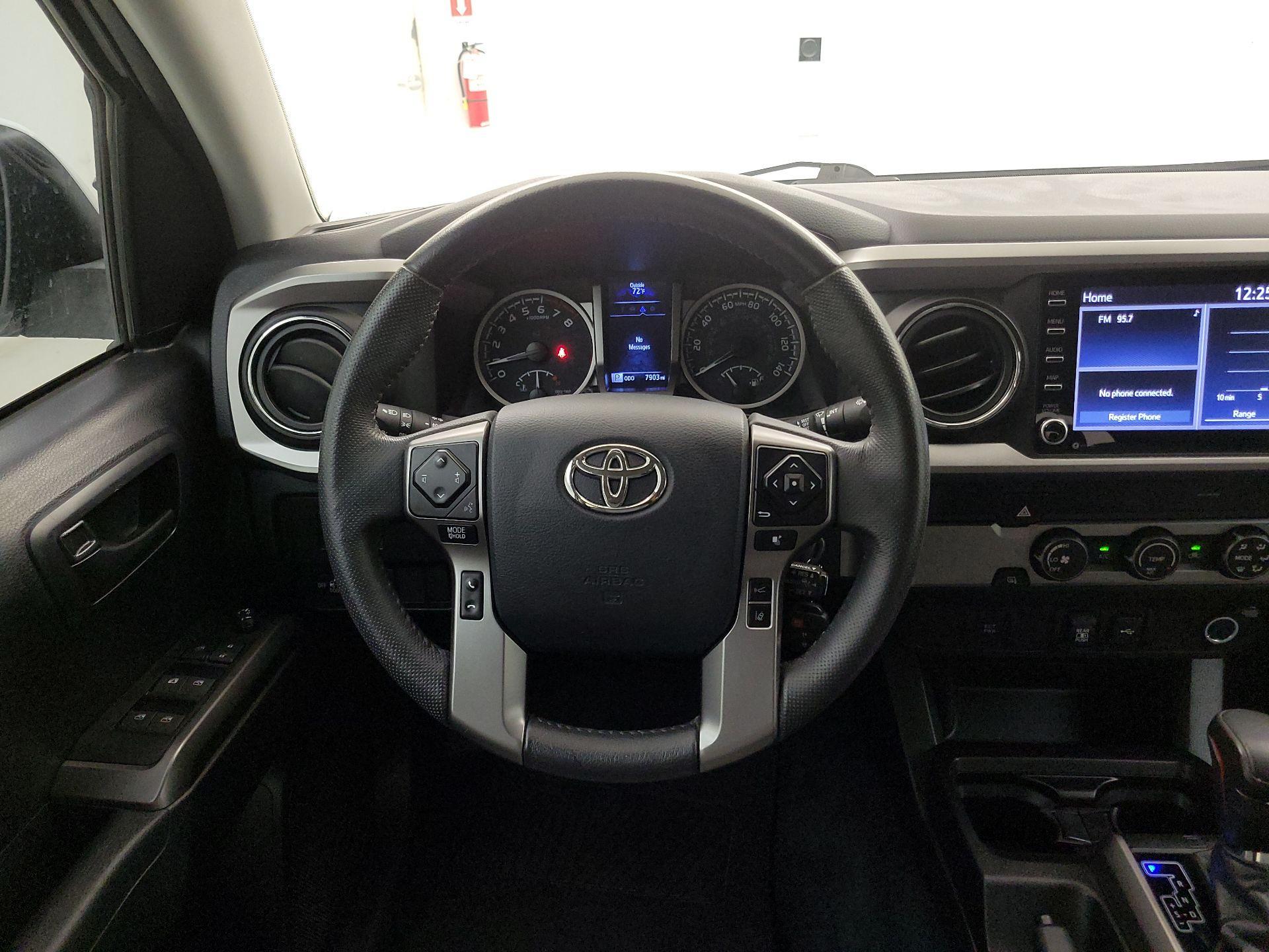 Thumbnail: 2020 Toyota Tacoma - 10
