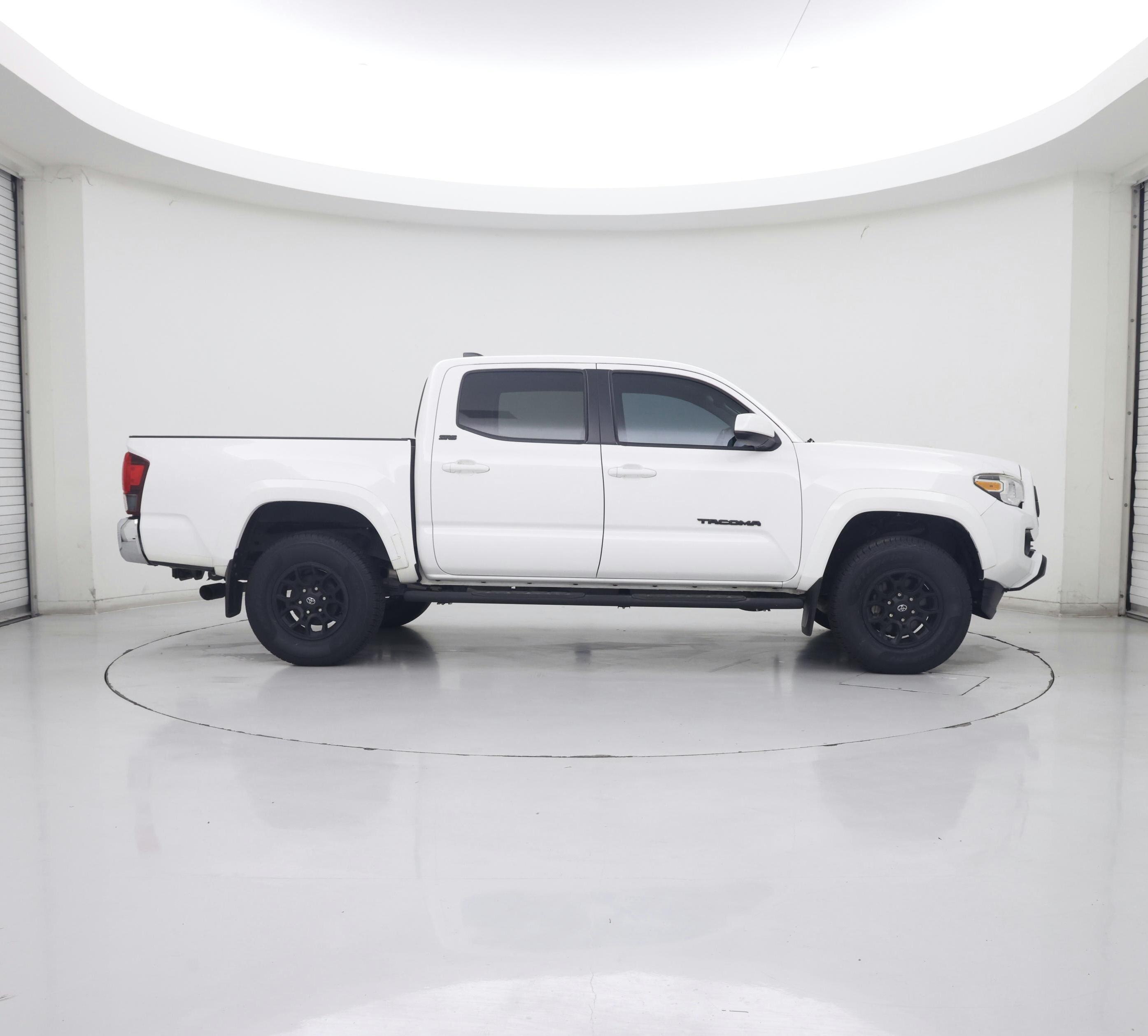 Thumbnail: 2020 Toyota Tacoma - 7