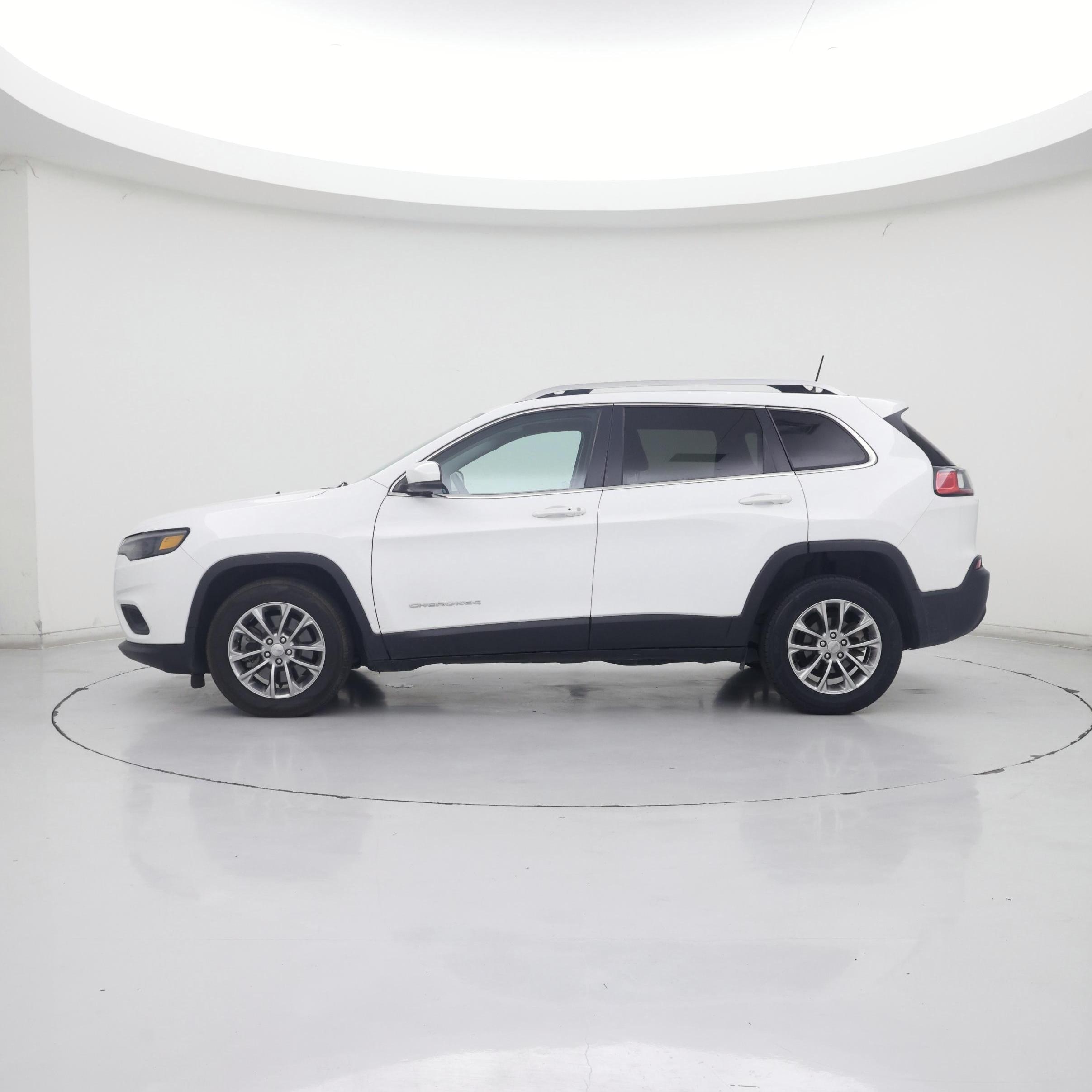 Thumbnail: 2020 Jeep Cherokee - 3