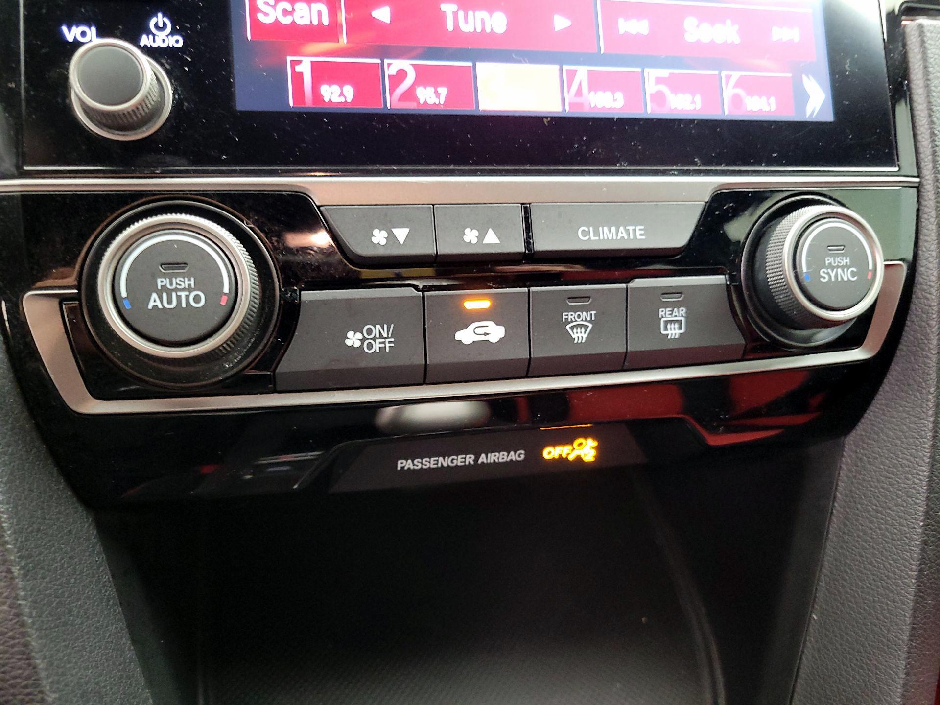 Thumbnail: 2019 Honda Civic - 17